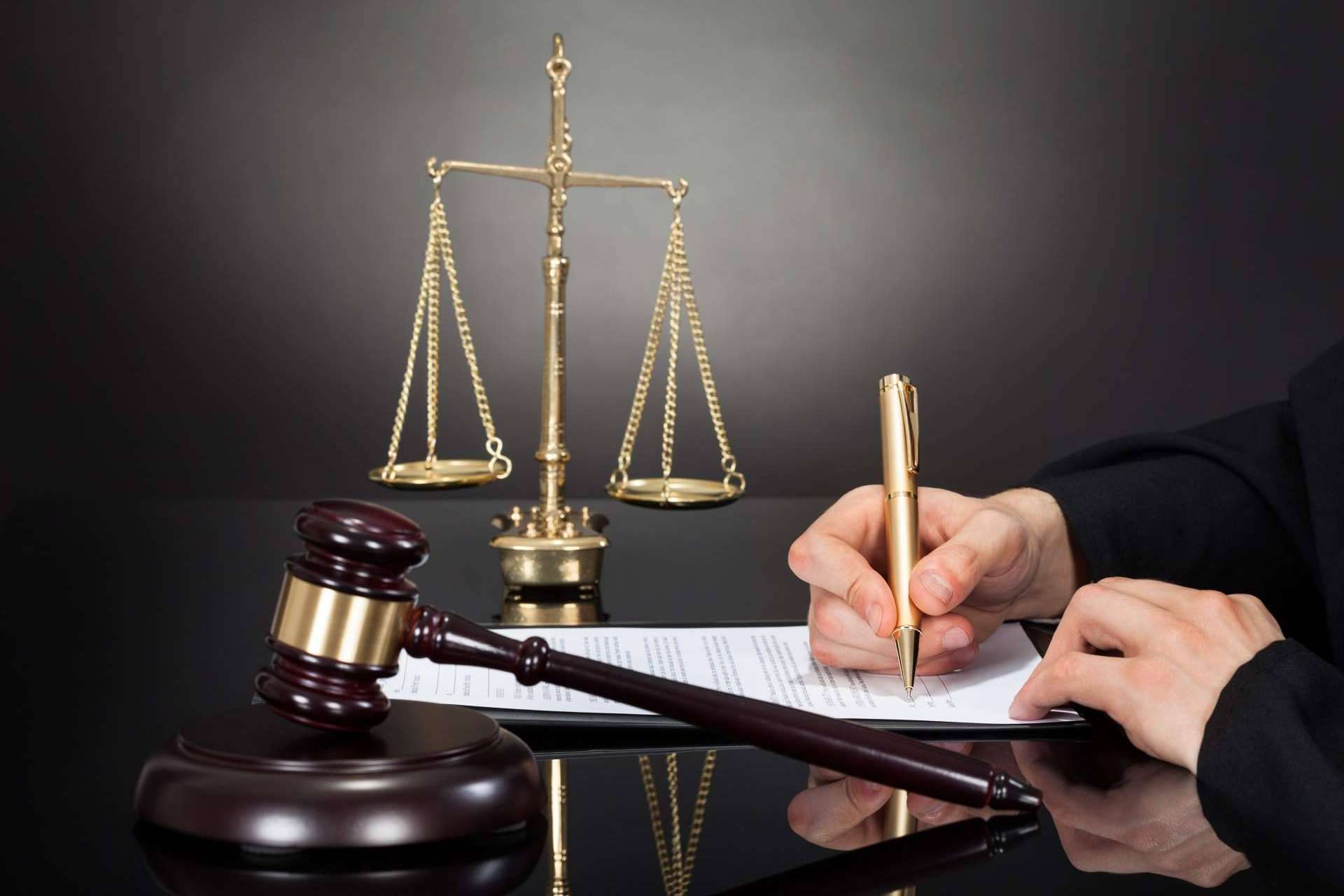 ¿Qué ventajas tiene recurrir a abogados de derecho inmobiliario en Madrid?