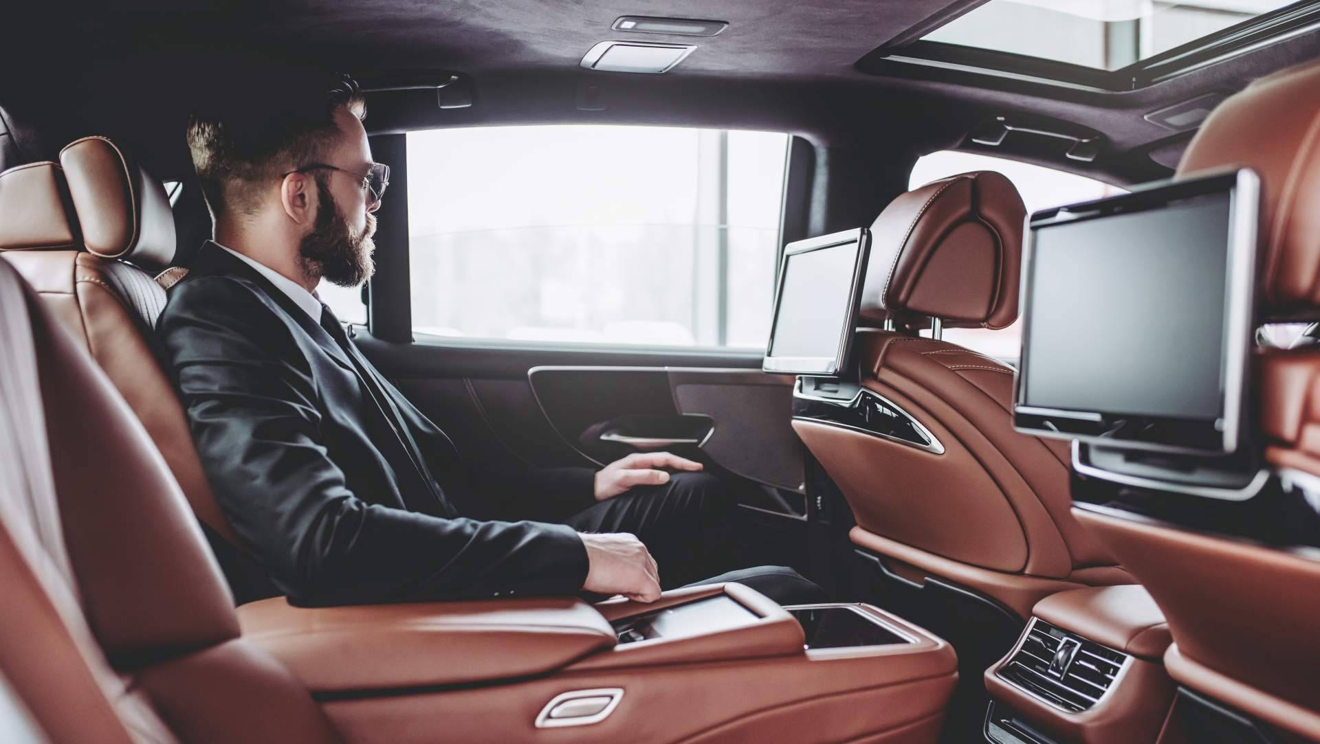 La gran variedad de marcas de coche de lujo de SF Motor Premium