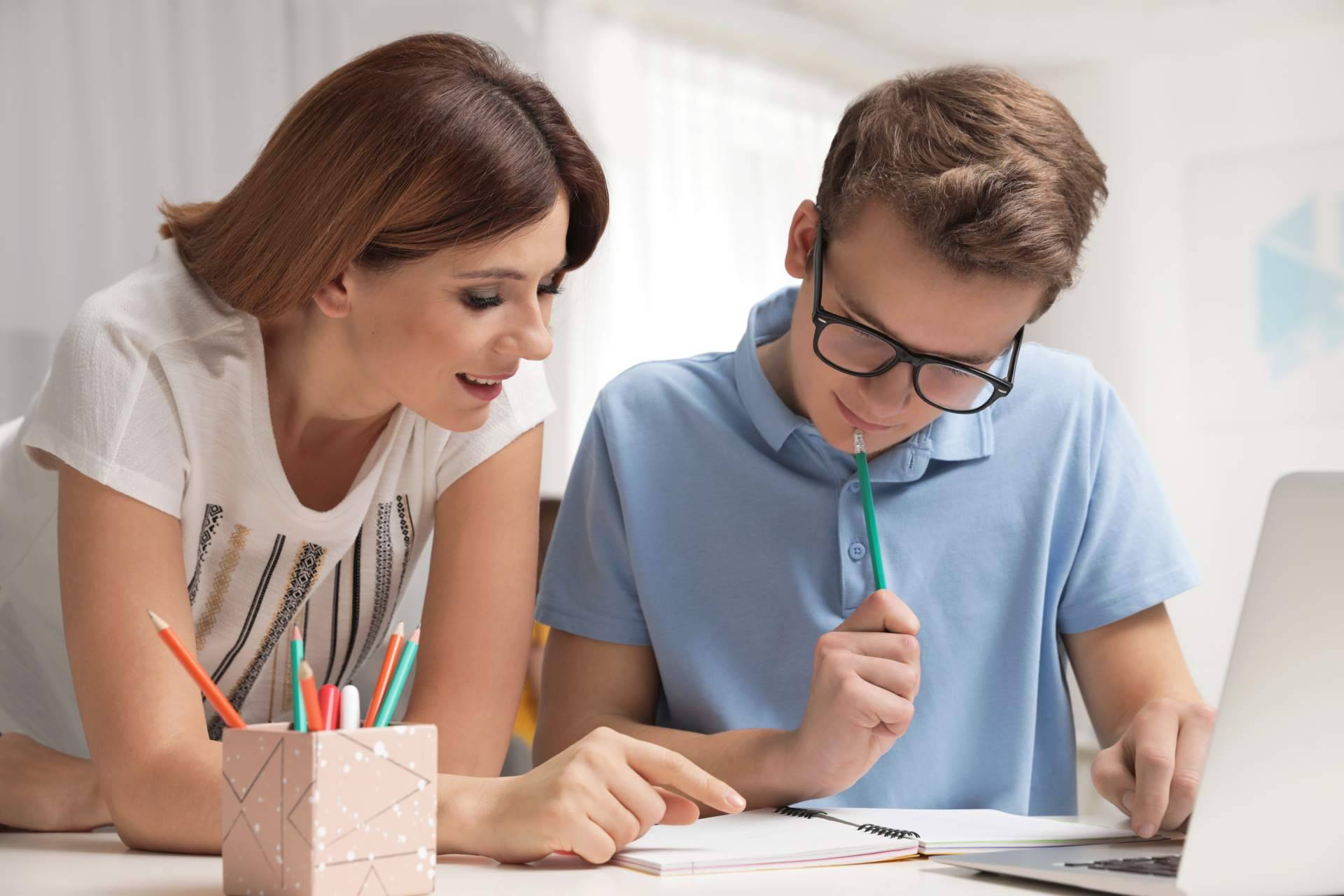La importancia del curso en línea sobre técnicas de estudio integradas de la psicóloga Rosa Serrate para evitar el fracaso escolar en España