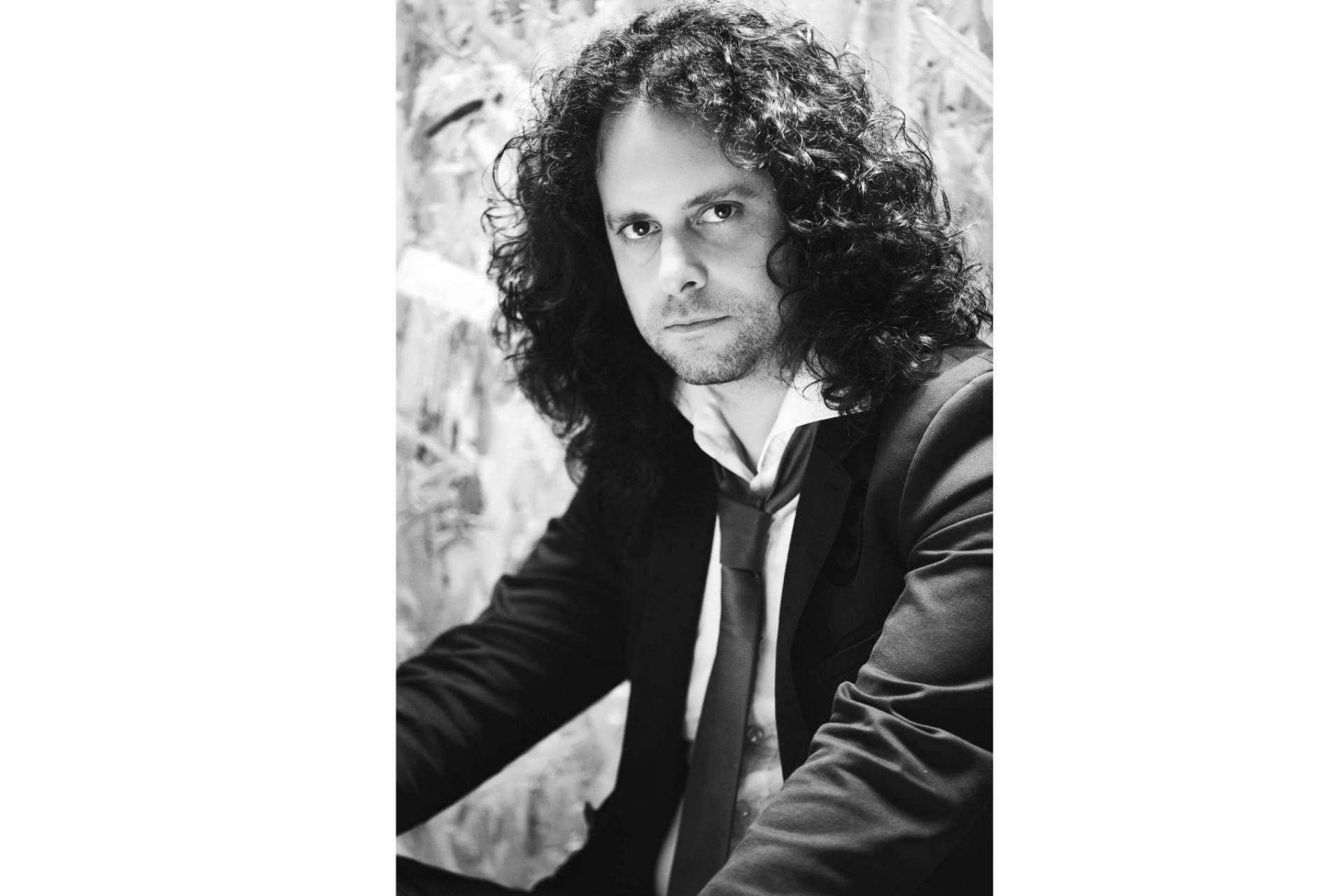 El reconocido sevillano Fahmi Alqhai recorre este año los teatros más prestigiosos de Europa junto al grupo Accademia del Piacere