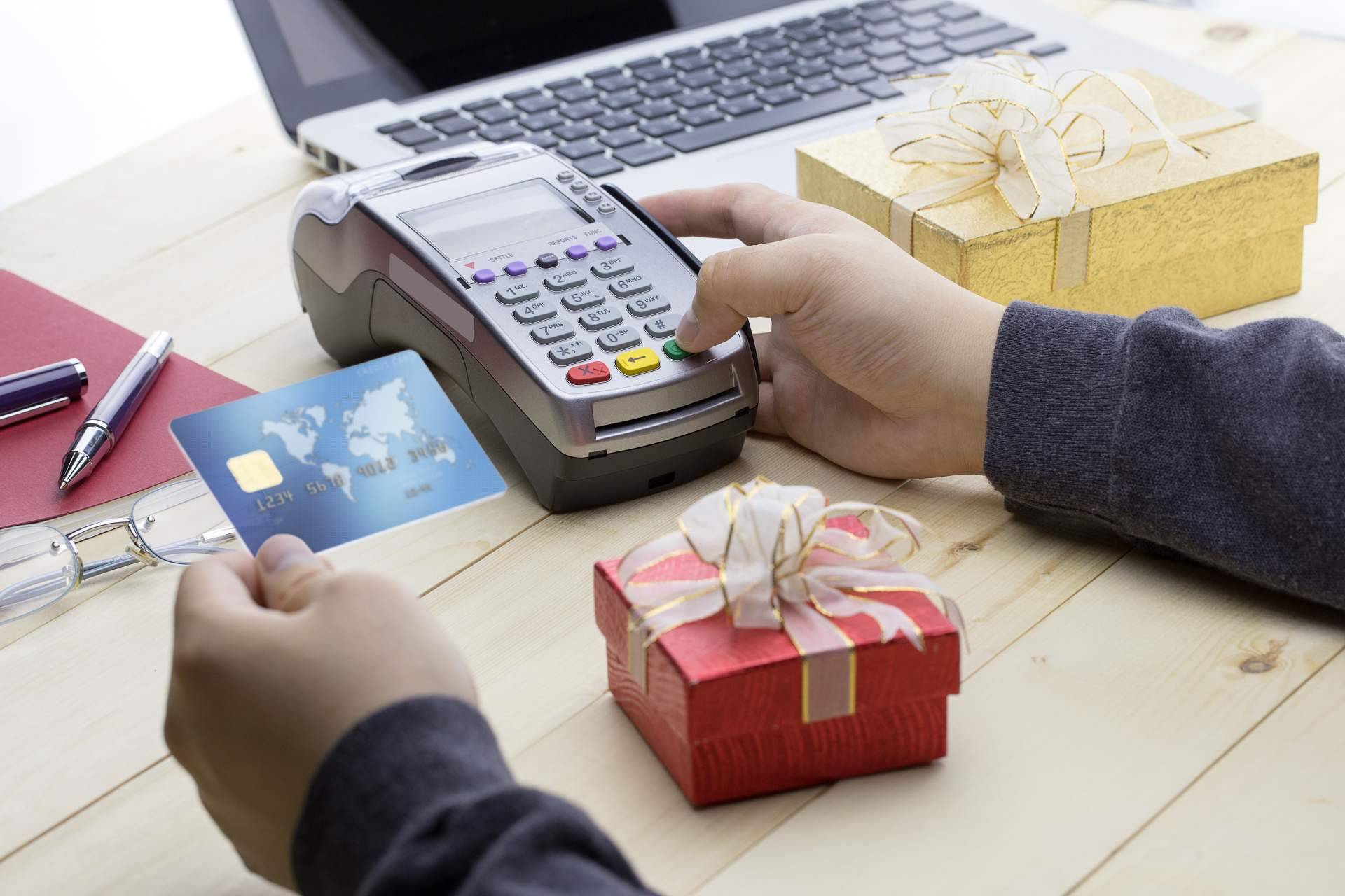 Cupones y descuentos en productos para madres e hijos durante el Black Friday y campaña de Navidad en el portal web de Mamyka