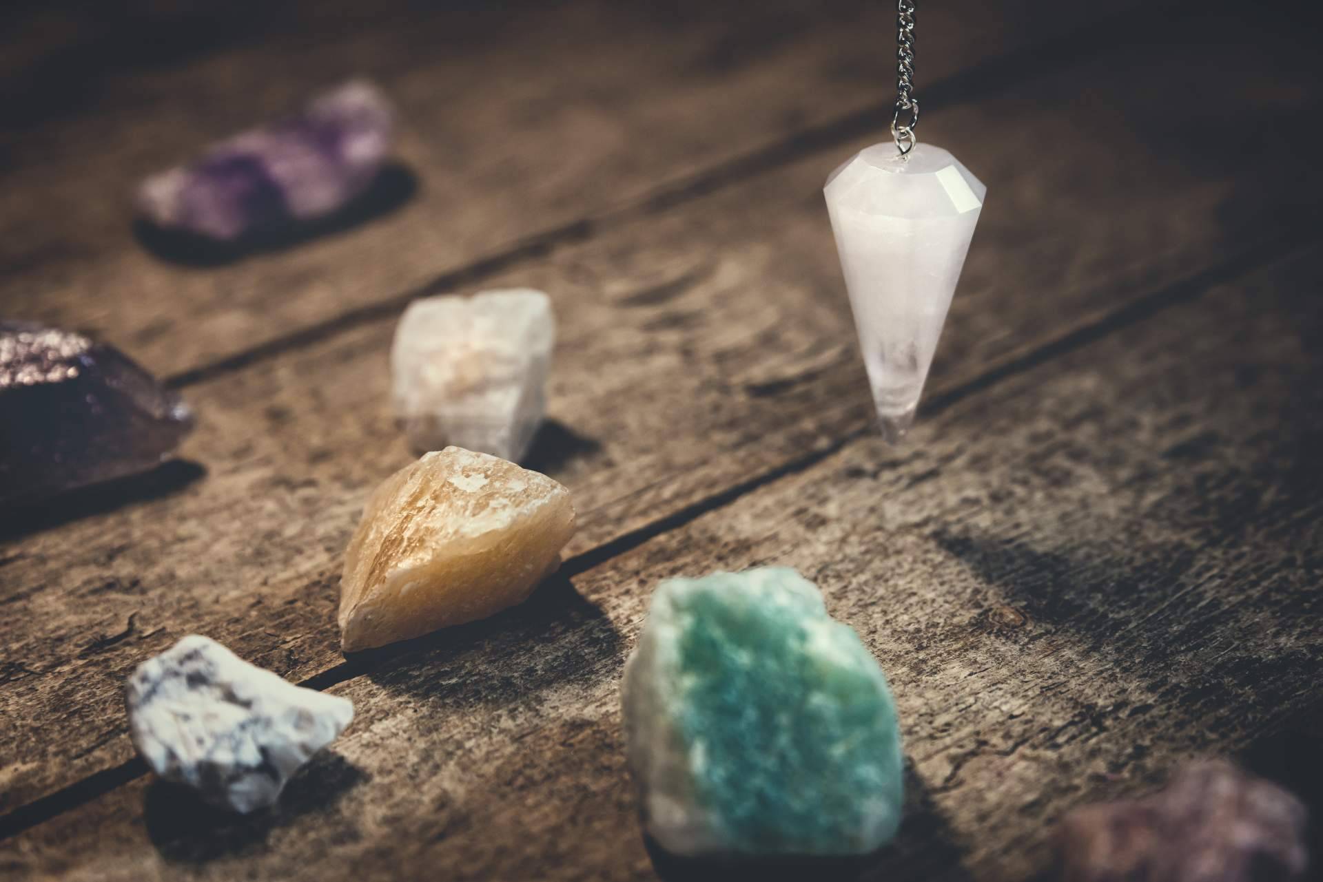 La tienda de minerales Tierra de Gemas, un amplio catálogo de piedras preciosas