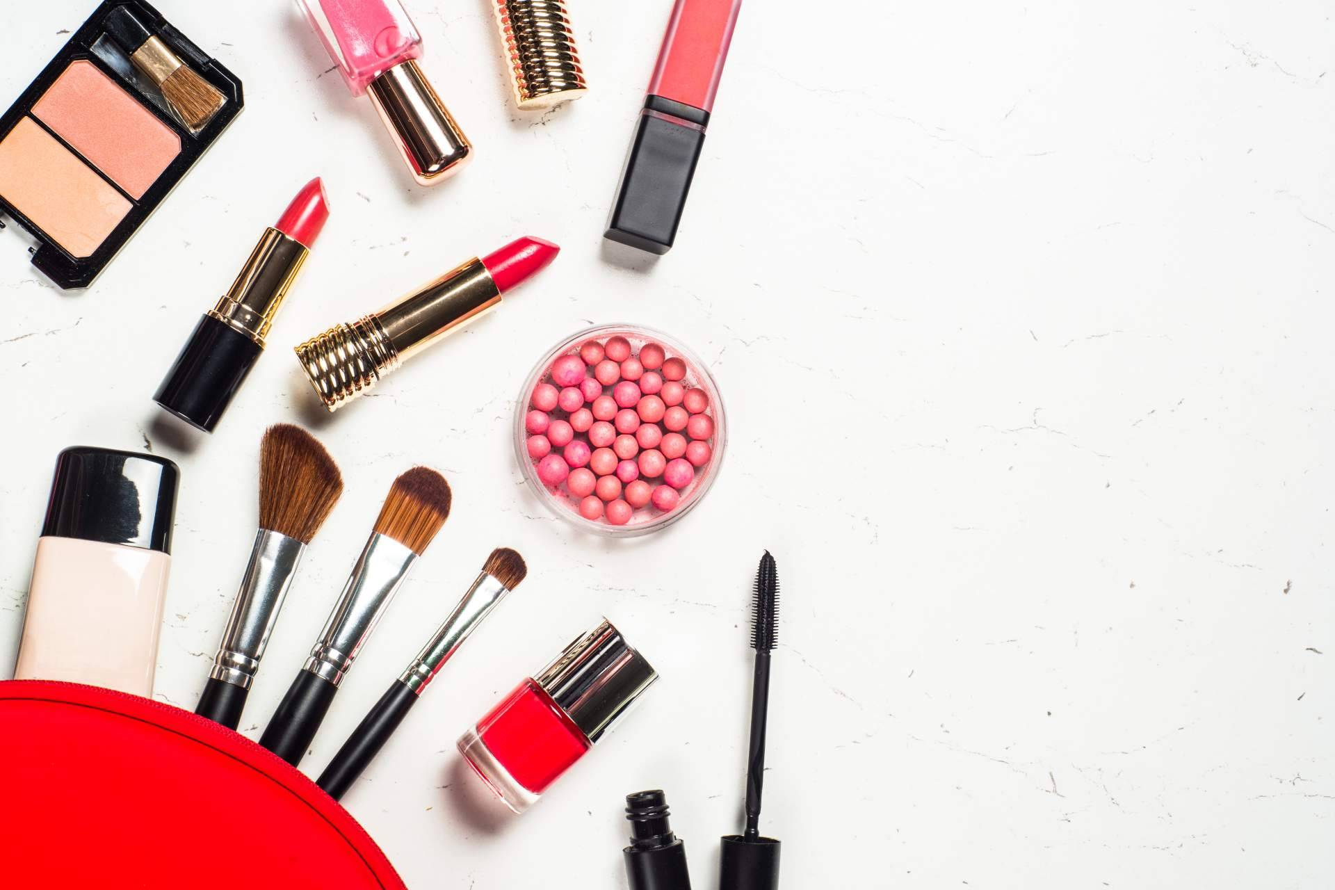 Tus Compras de Confianza ofrece un amplio catálogo de cosmética tanto labial como para ojos
