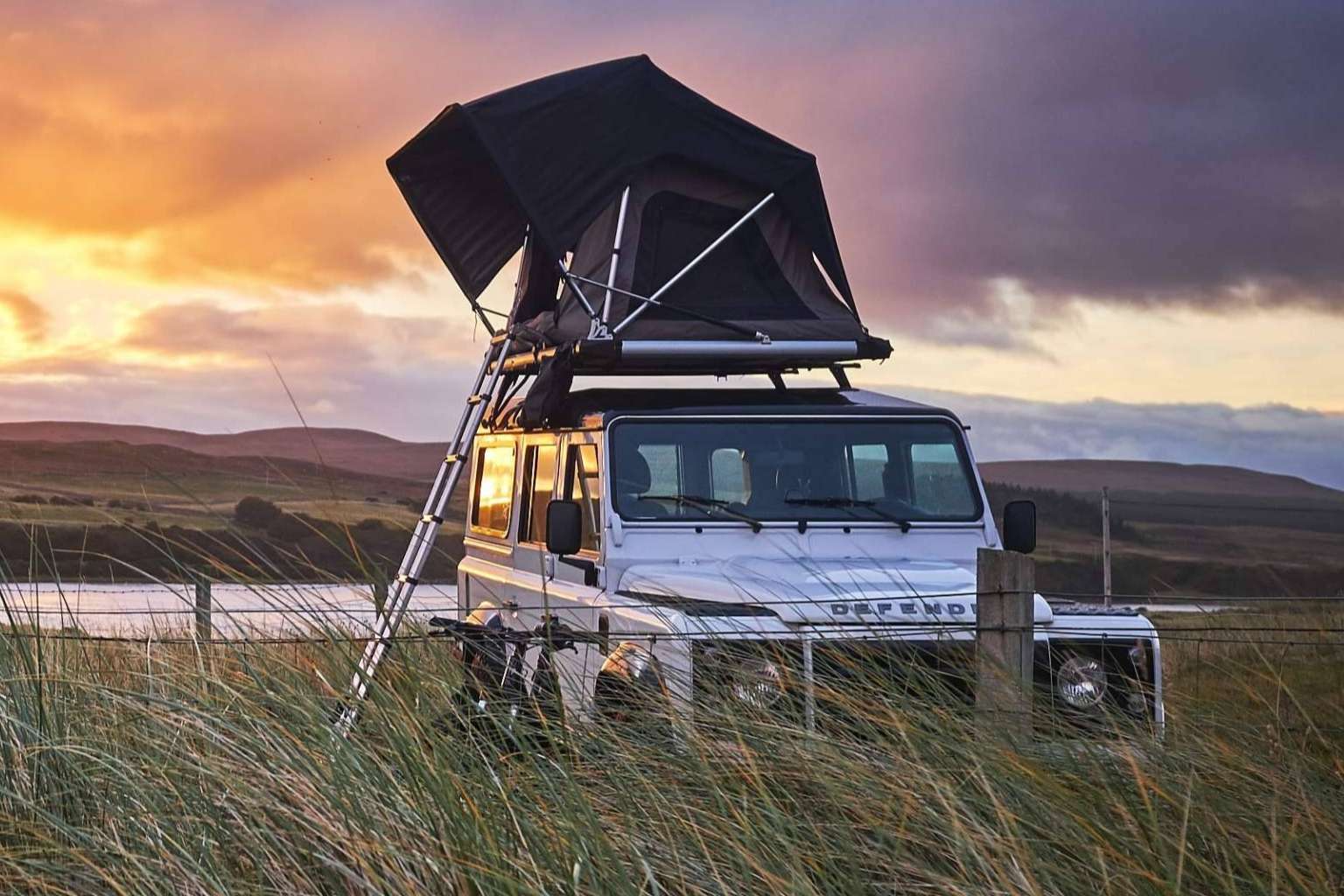 Las tiendas techo furgoneta de Foxcamper son una buena opción para acampar de forma segura y disfrutando de la naturaleza
