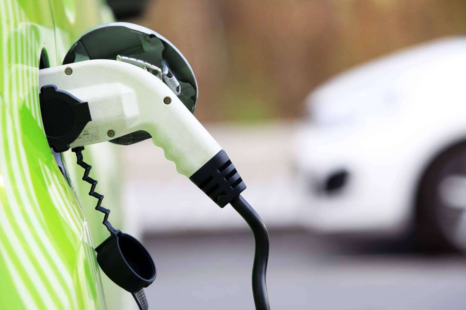 Enchufamos Tu Coche y su servicio de puntos de recarga para vehículos eléctricos en viviendas unifamiliares