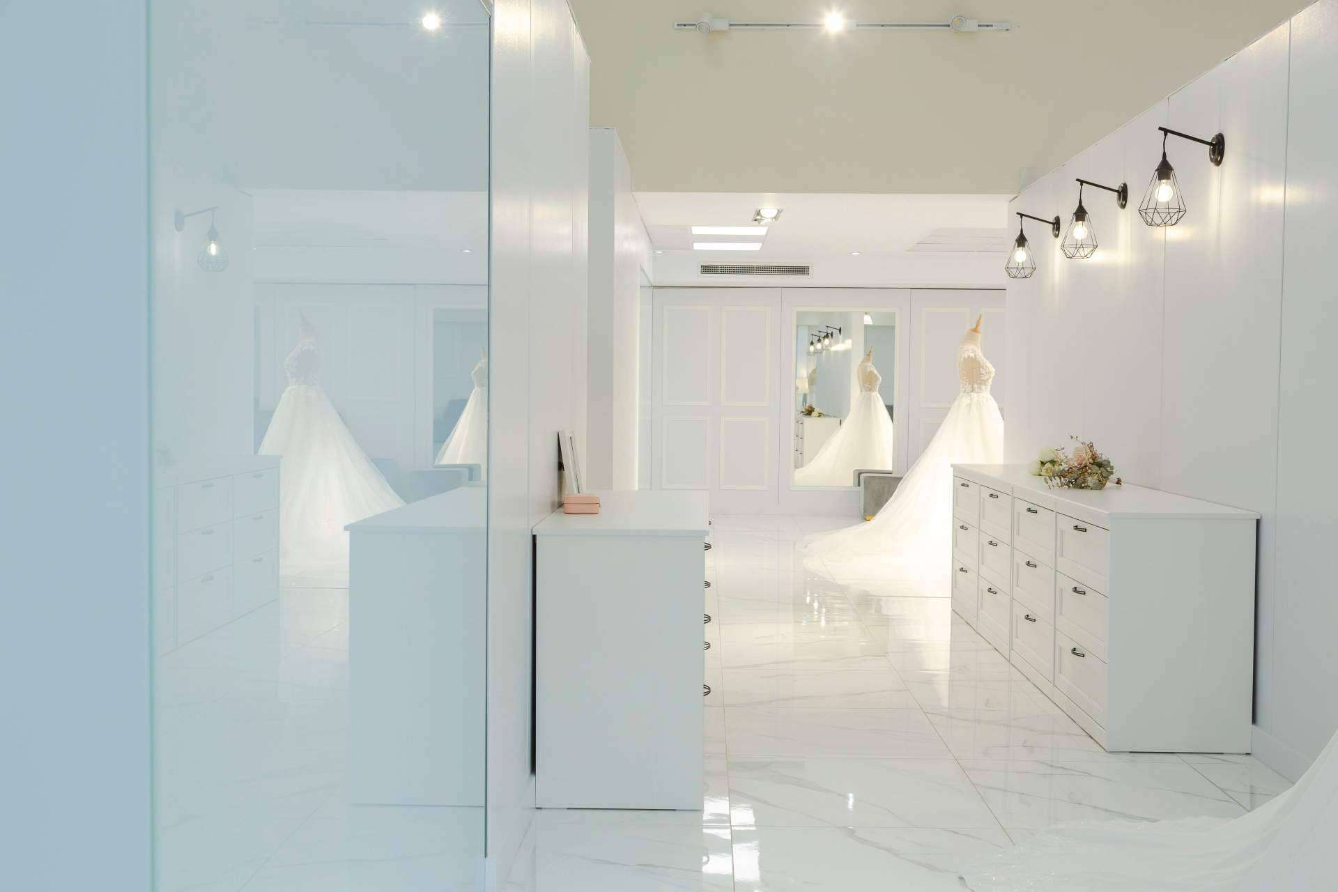 La nueva sede, taller central y centro logístico en Barcelona de Atelier de Bodas