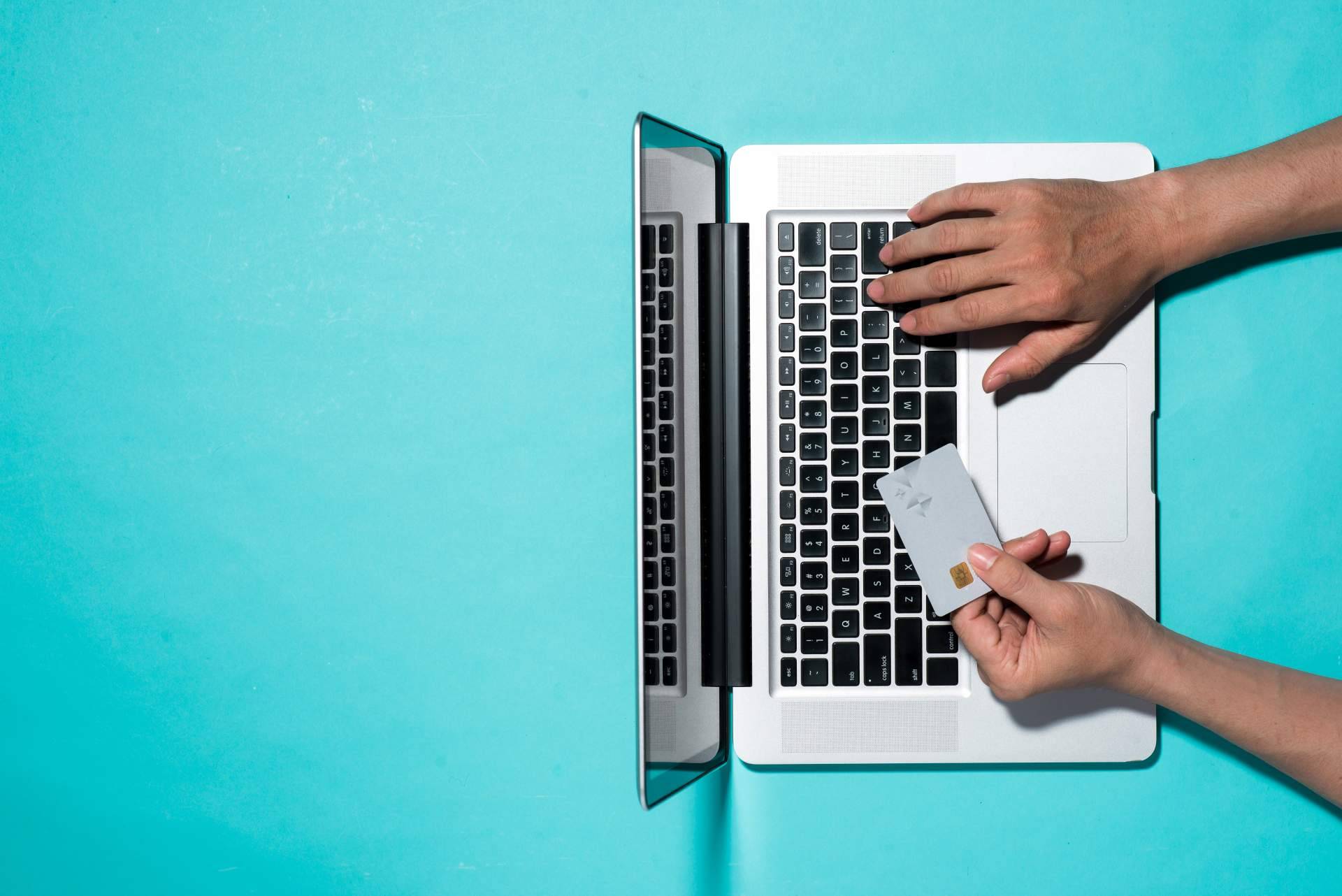 Eprox presta ayuda para vender en internet
