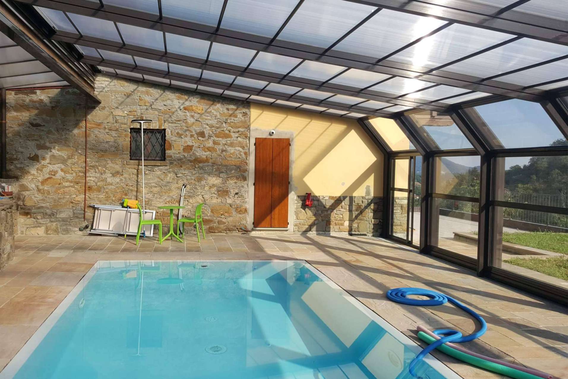 Ventajas de una cubierta adosada a la vivienda, por Covertto