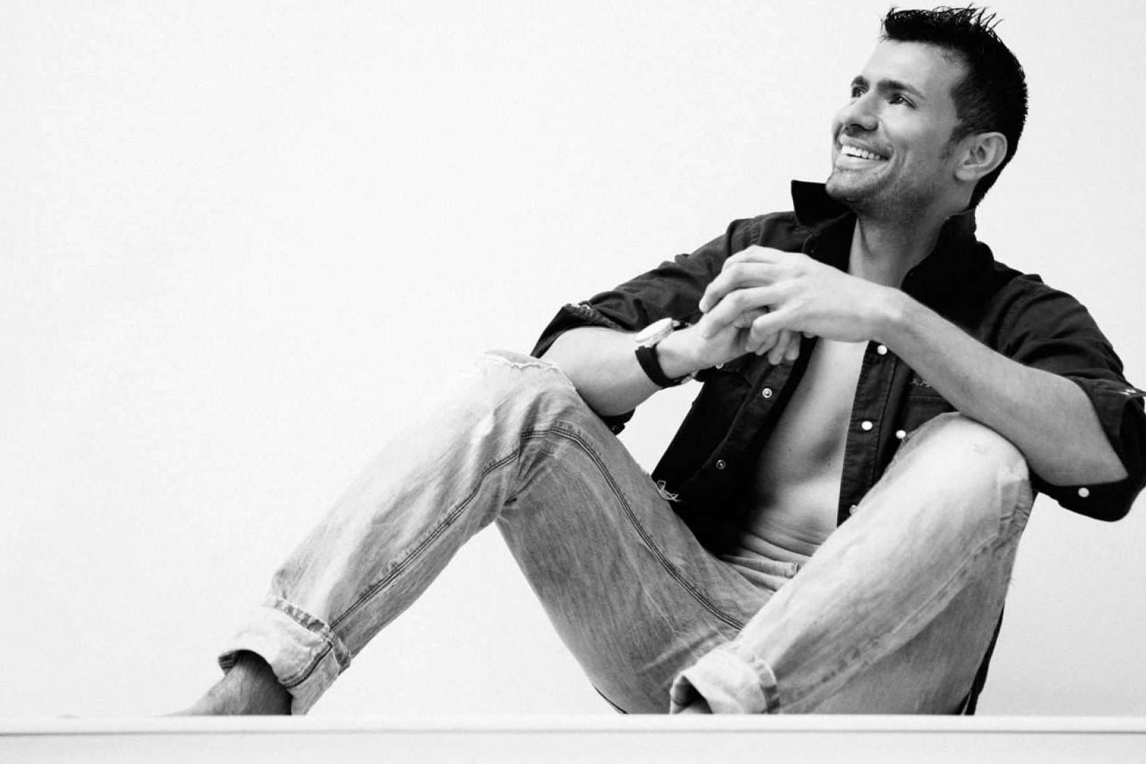El cantante colombiano Edyn Carvajal, una larga carrera de amor por el medio artístico
