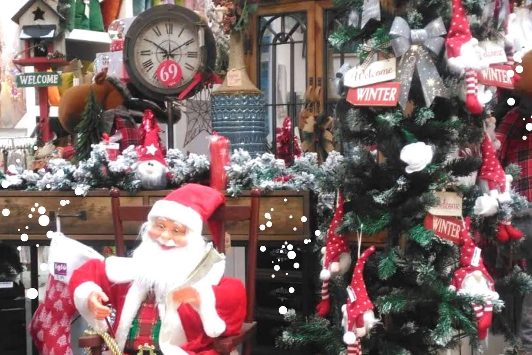 ¿Qué artículos de Navidad ofrece Iglú Tiendas?