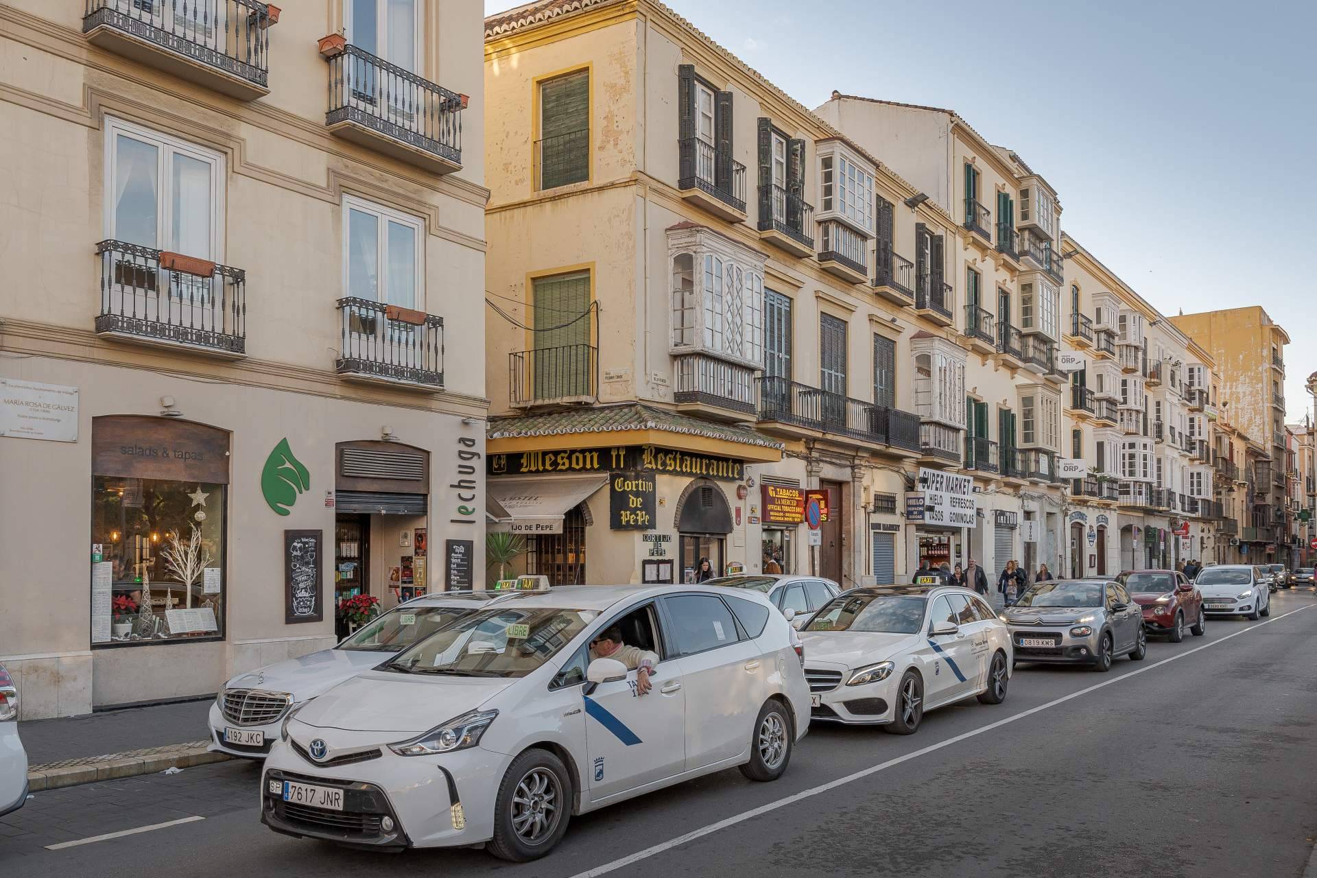 Taxi Málaga Airport Charly Transfer 24 Hours, servicios de taxi en Málaga