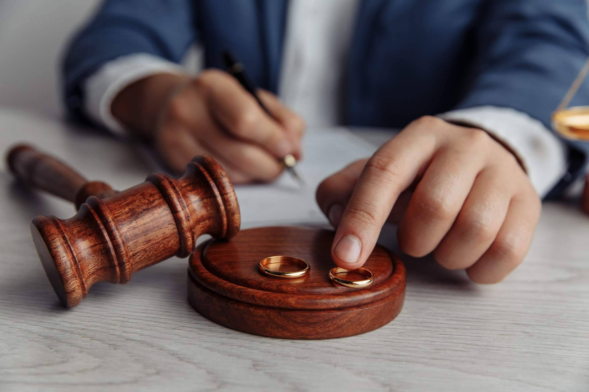 Abogados matrimonialistas exprés con Abogados Cebrián en Madrid