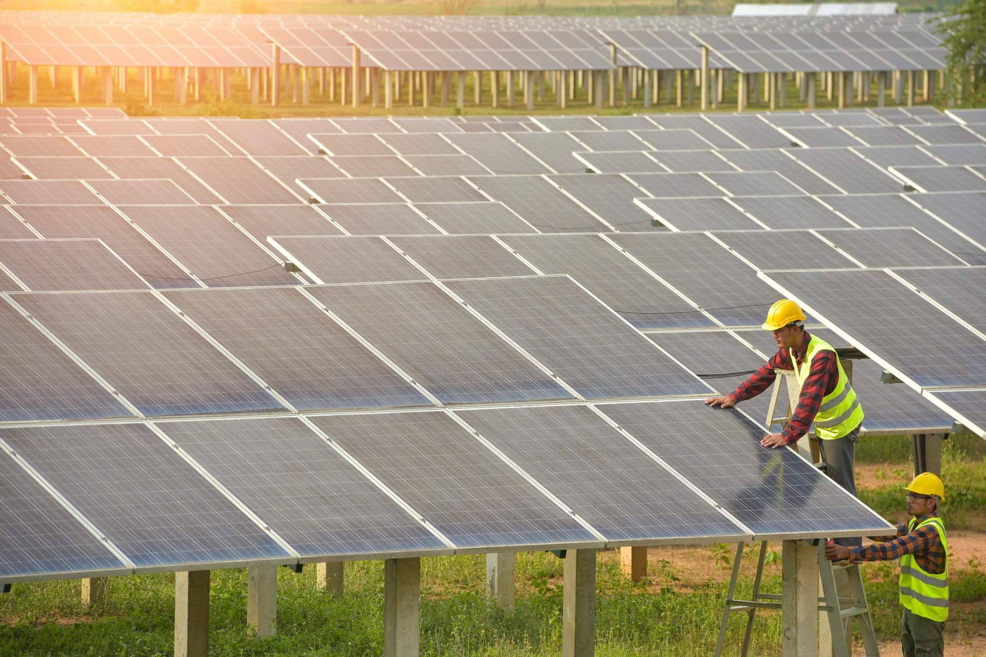 CRM para el autoconsumo solar, la comunicación de los comerciales y el backend especializado en proyectos de placas solares