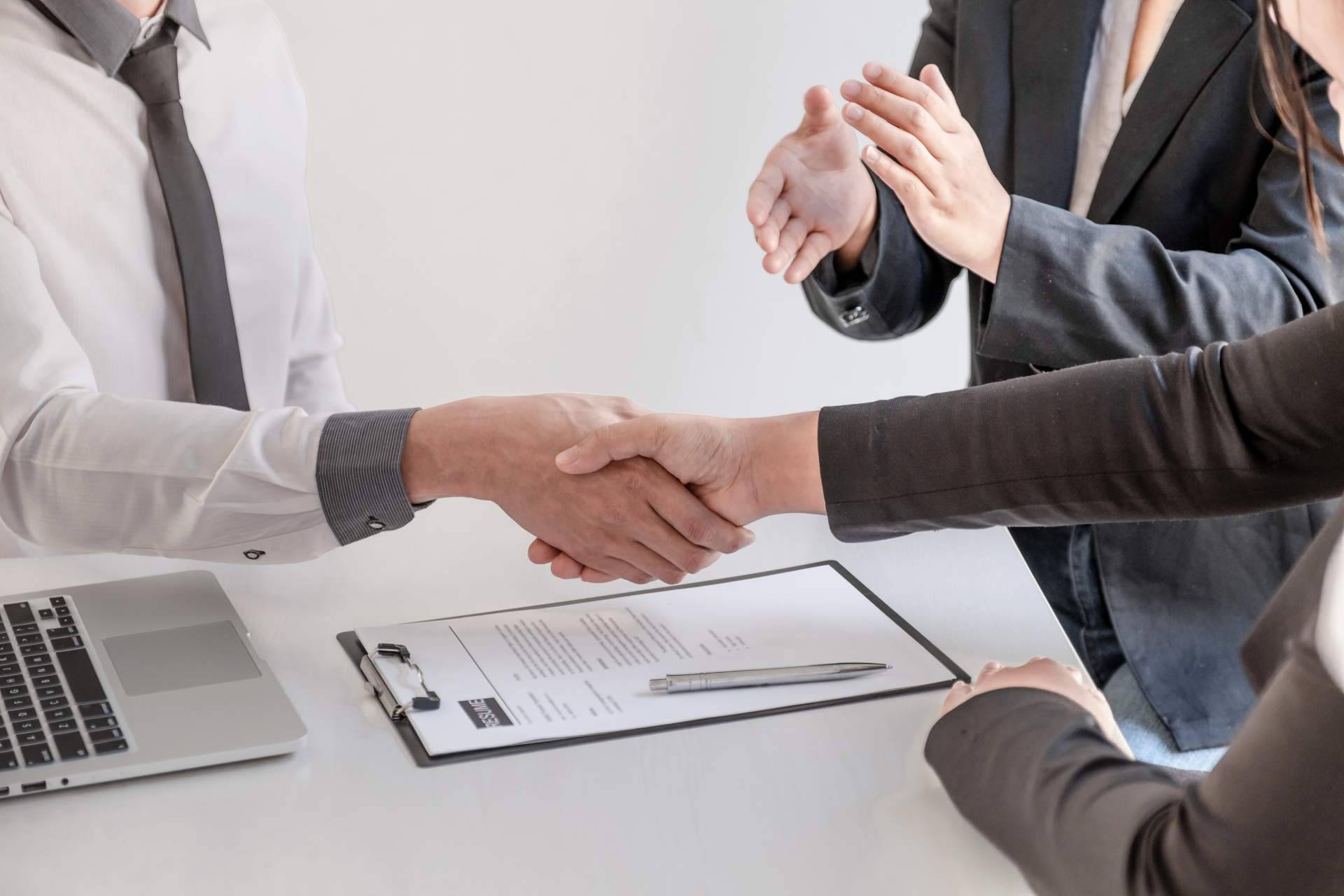 Con más de 50 consultas diarias, Tuperito.online recibe solicitudes por los servicios de peritos judiciales de cualquier tipo de especialidad en toda España