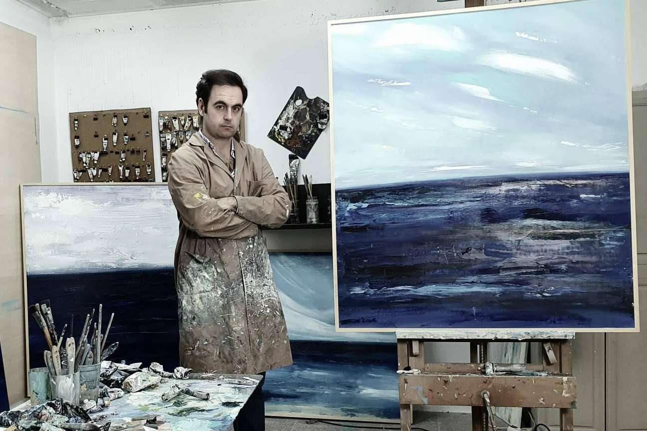 De la química al arte, la historia de Momo Puente-Piazza, el artista plástico