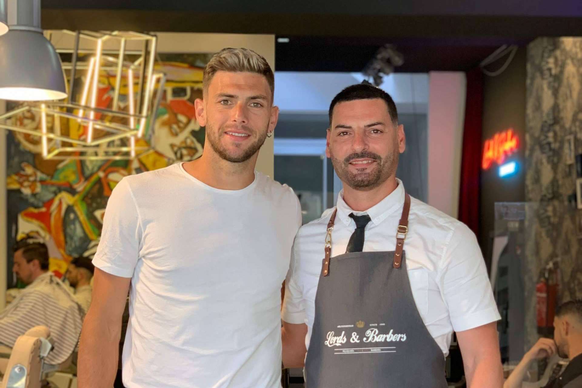 Lords & Barbers, la peluquería a la que han acudido algunos de los jugadores de fútbol que han marcado tendencia