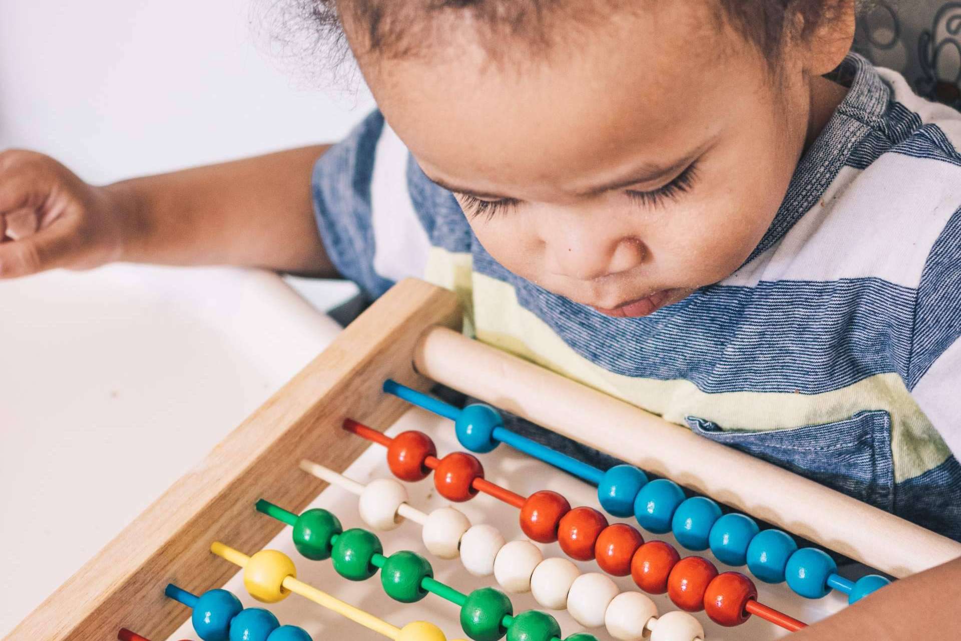 Estimular el neurodesarrollo infantil de la mano de la especialista Rosina Uriarte
