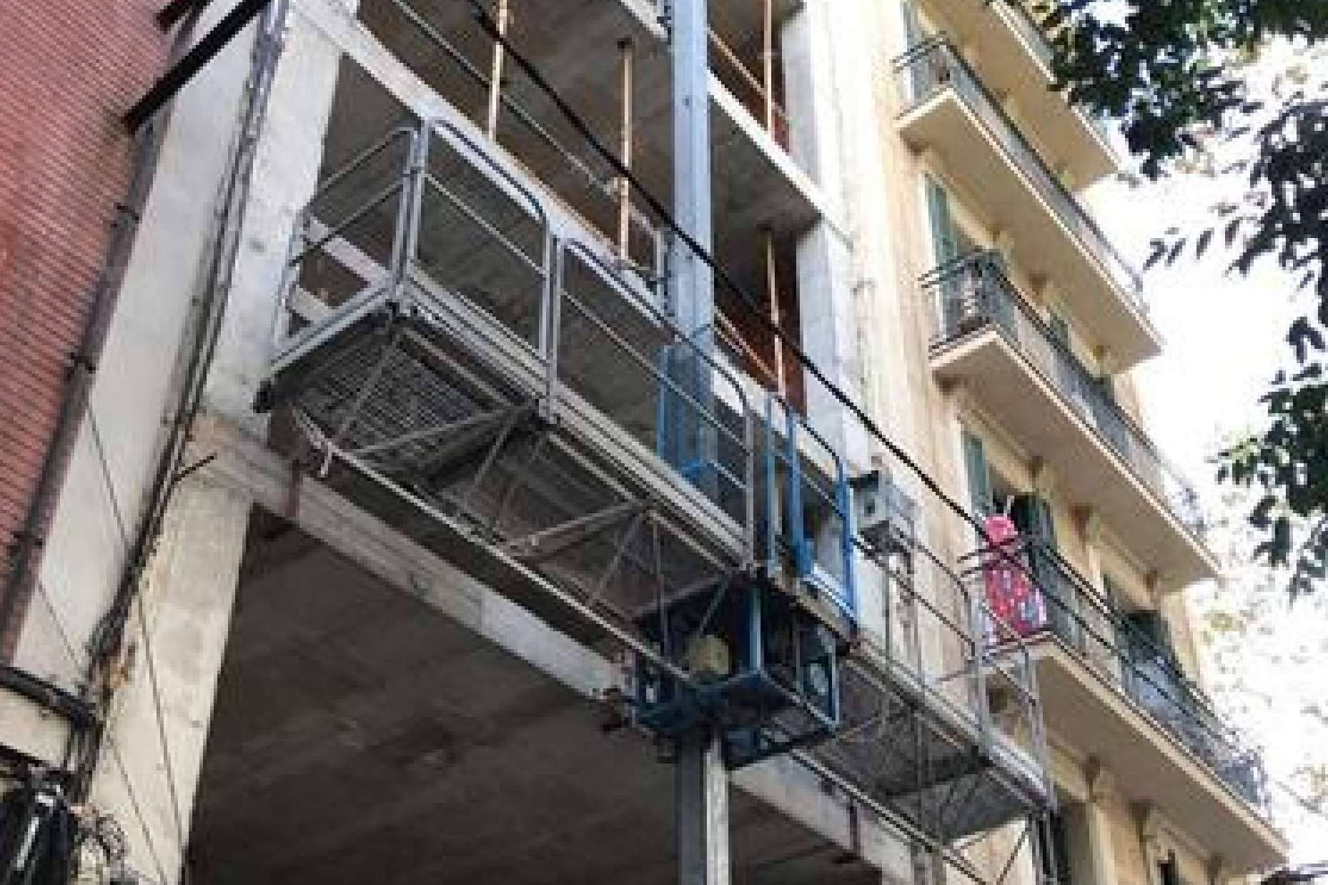 Andamios para obras en comunidades de vecinos, por TusAndamiosBarcelona