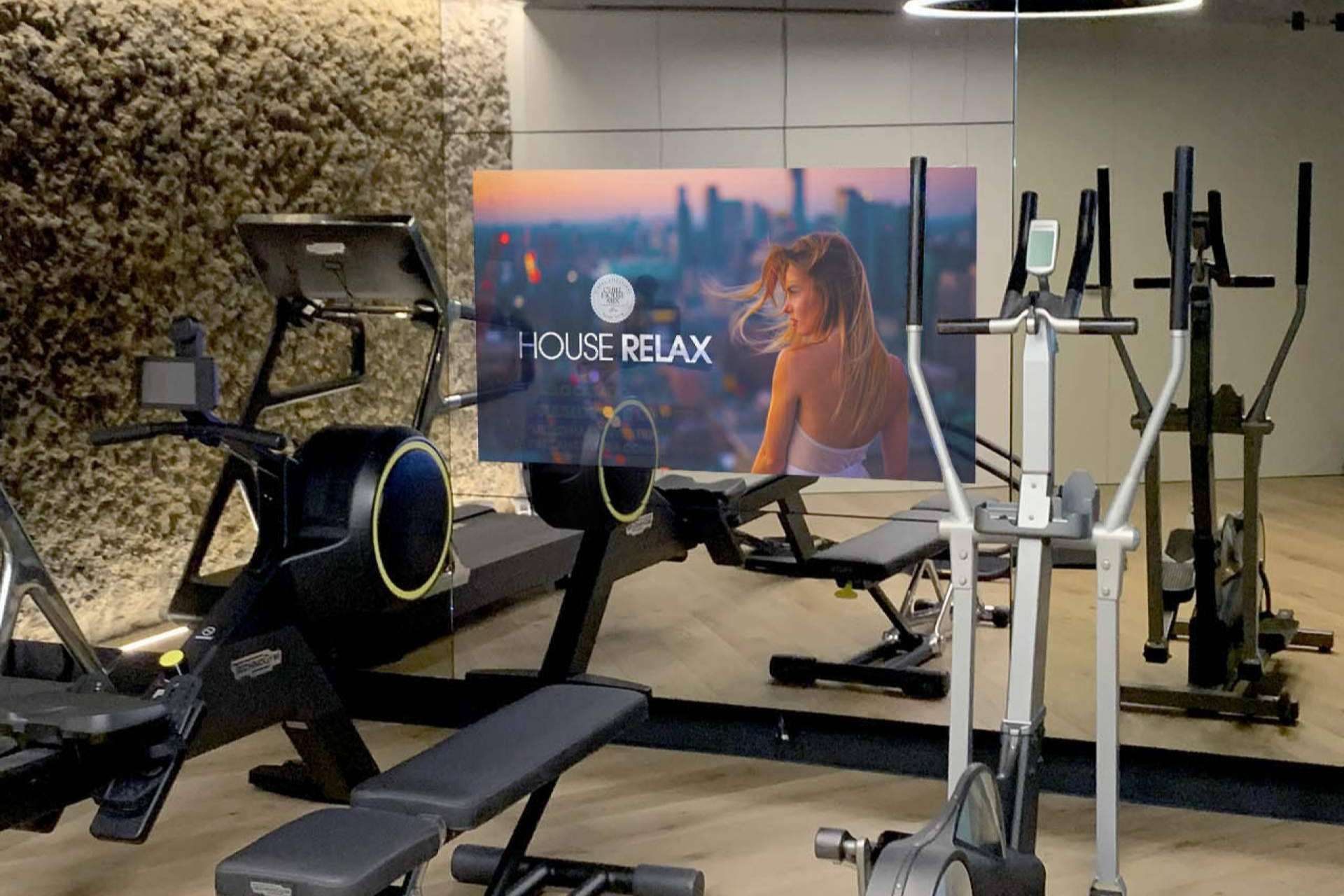 Duriglass permite realizar campañas de marketing experiencial a través de los espejos inteligentes