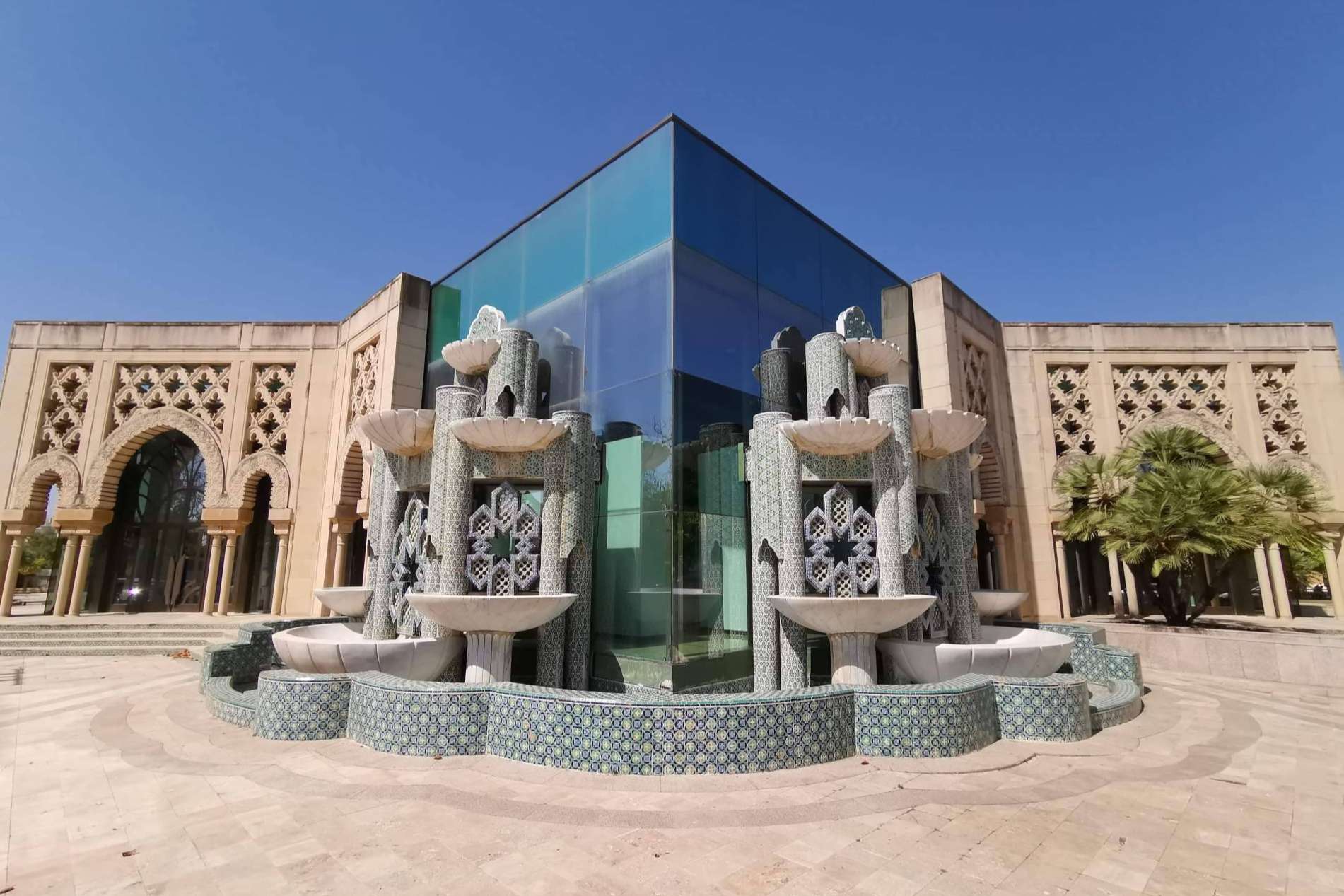 Visitar los pabellones de la Expo 92 de Sevilla en su 30 aniversario con TuGuíadeSevilla.com