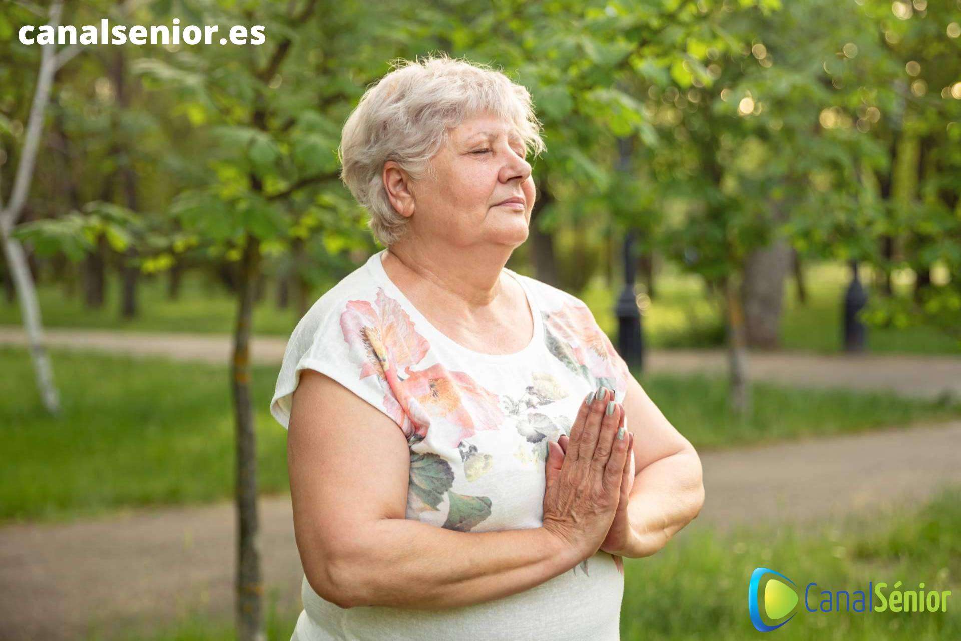 Canal Sénior lanza un curso de mindfulness y yoga para envejecer con plenitud