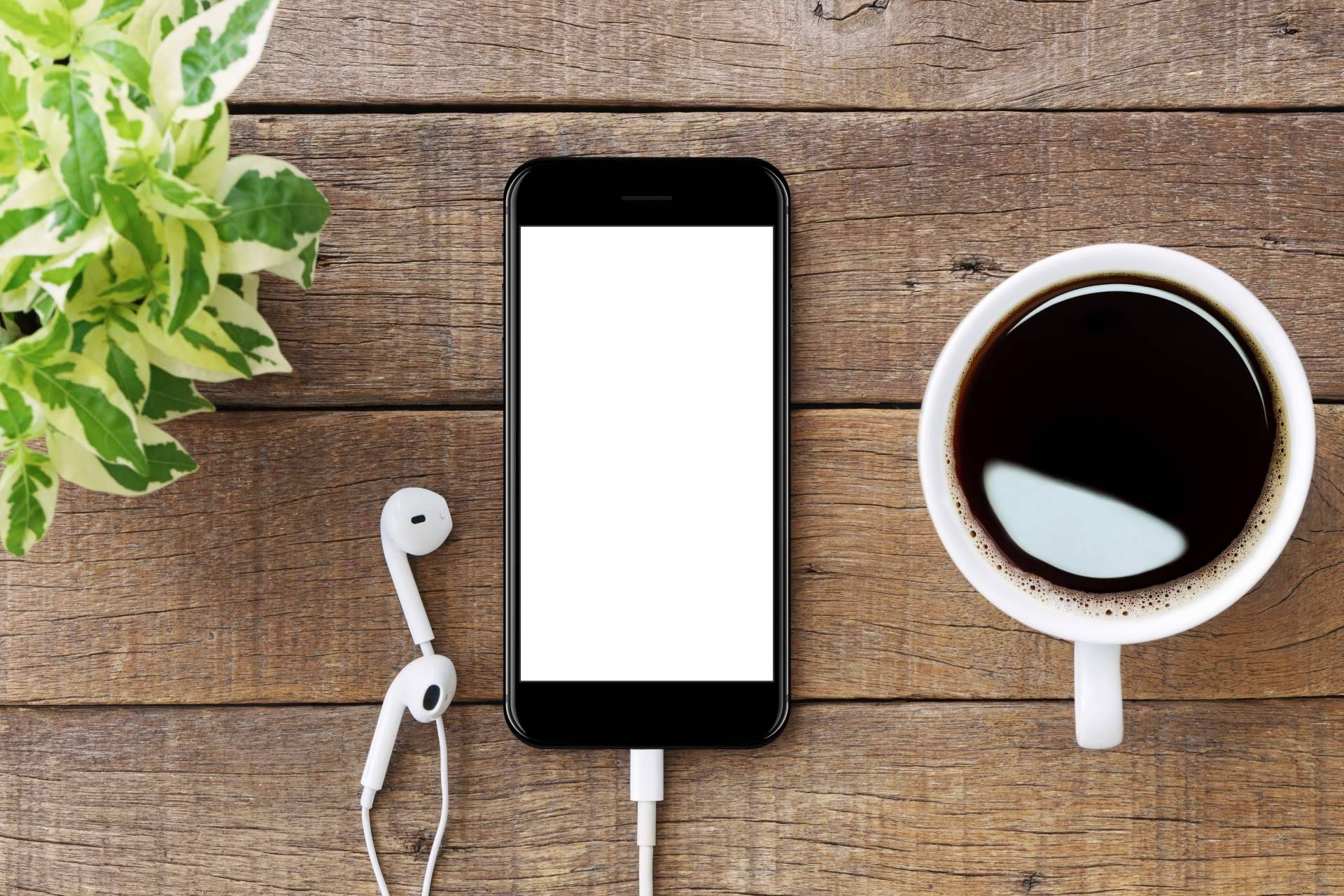 Diferentes productos de Apple, como sus nuevos iPhone, están disponibles en Movimur