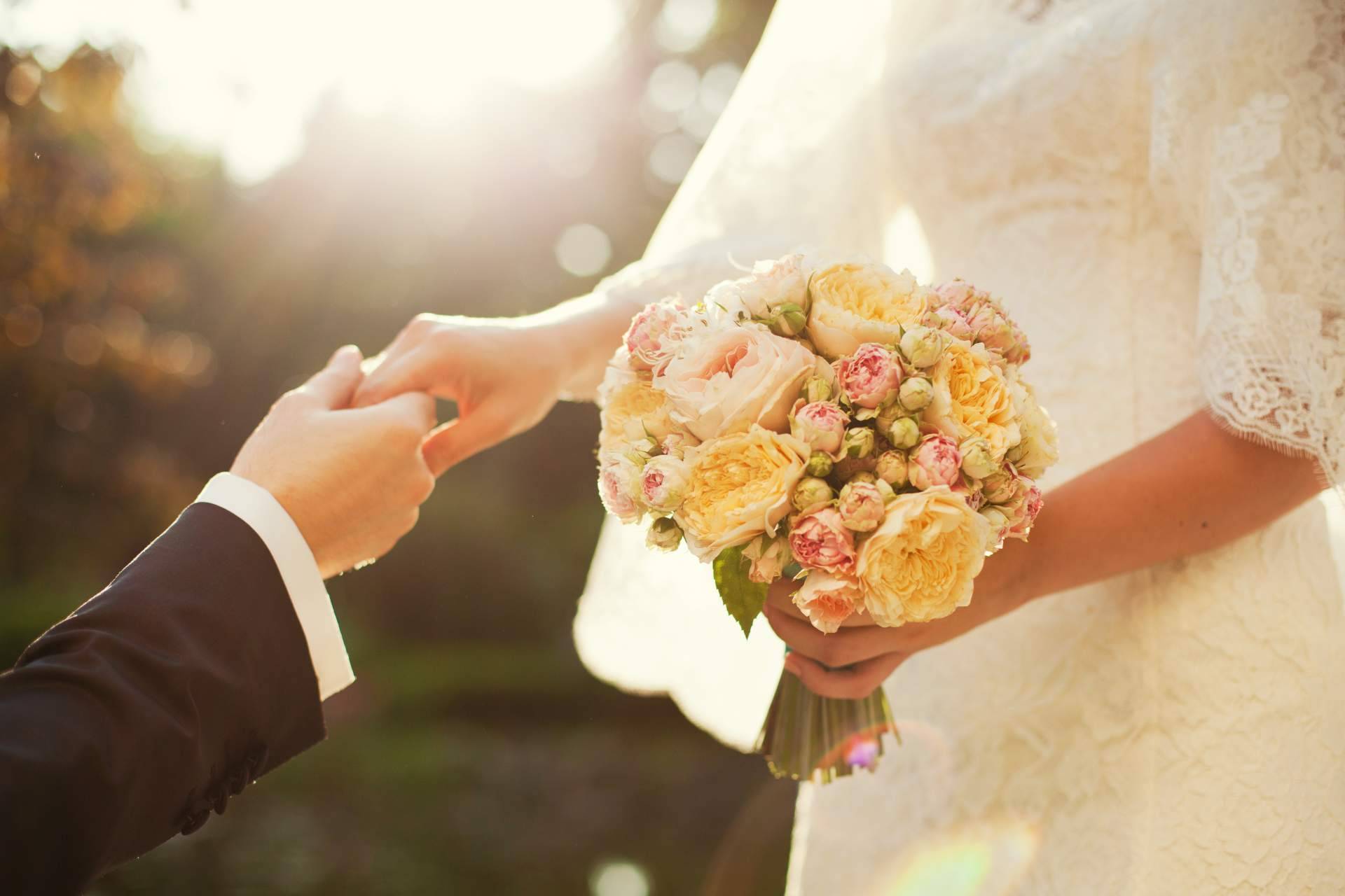 ¿Dónde encontrar alianzas de boda de oro?  Joyería madrileña El Rubí