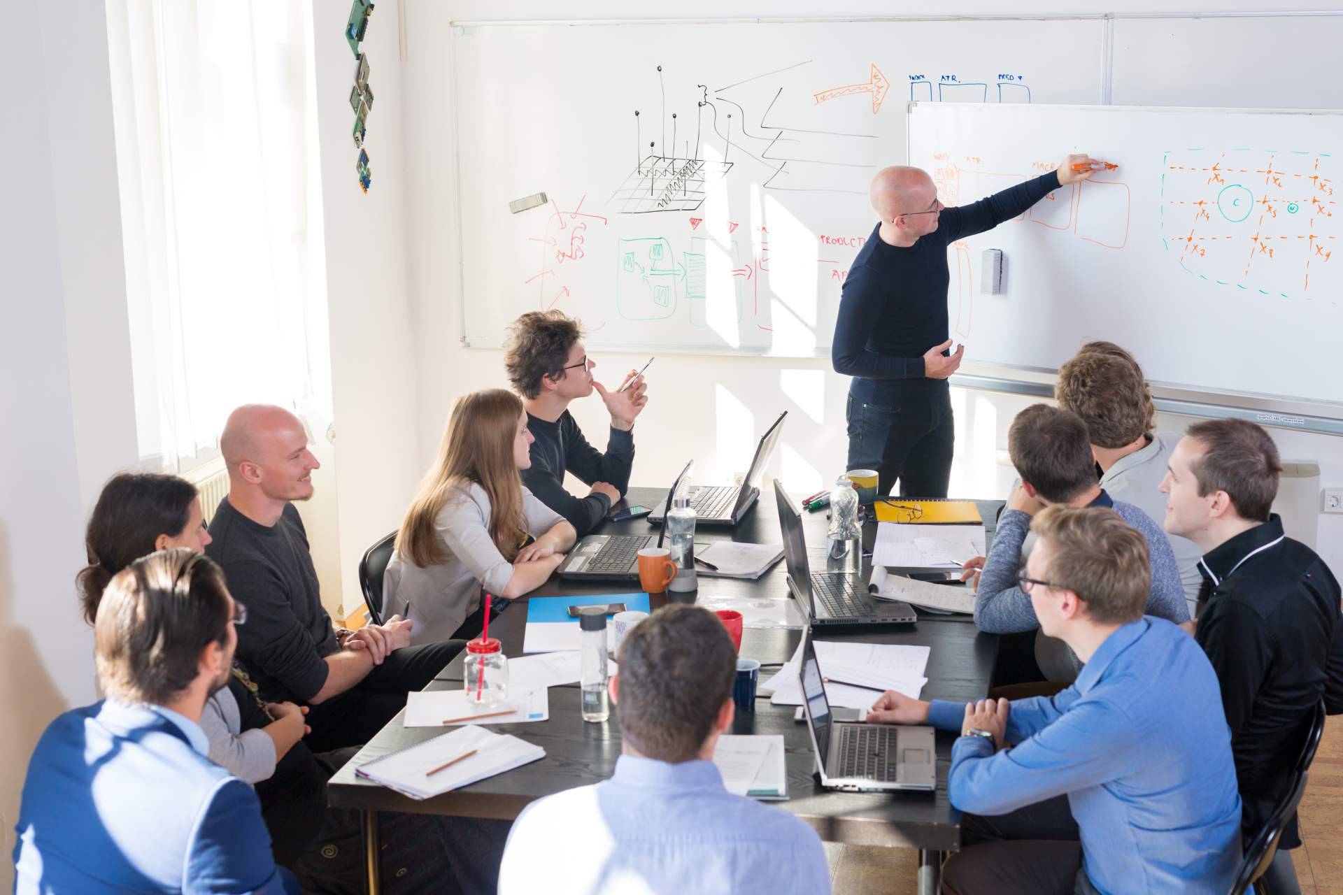Optimizar y adaptar las tareas de un trabajo mediante el upskilling y el reskilling