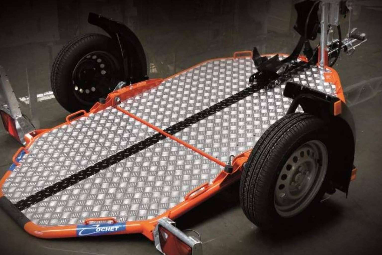 Buscoremolque, la empresa que brinda múltiples soluciones para transportar una moto