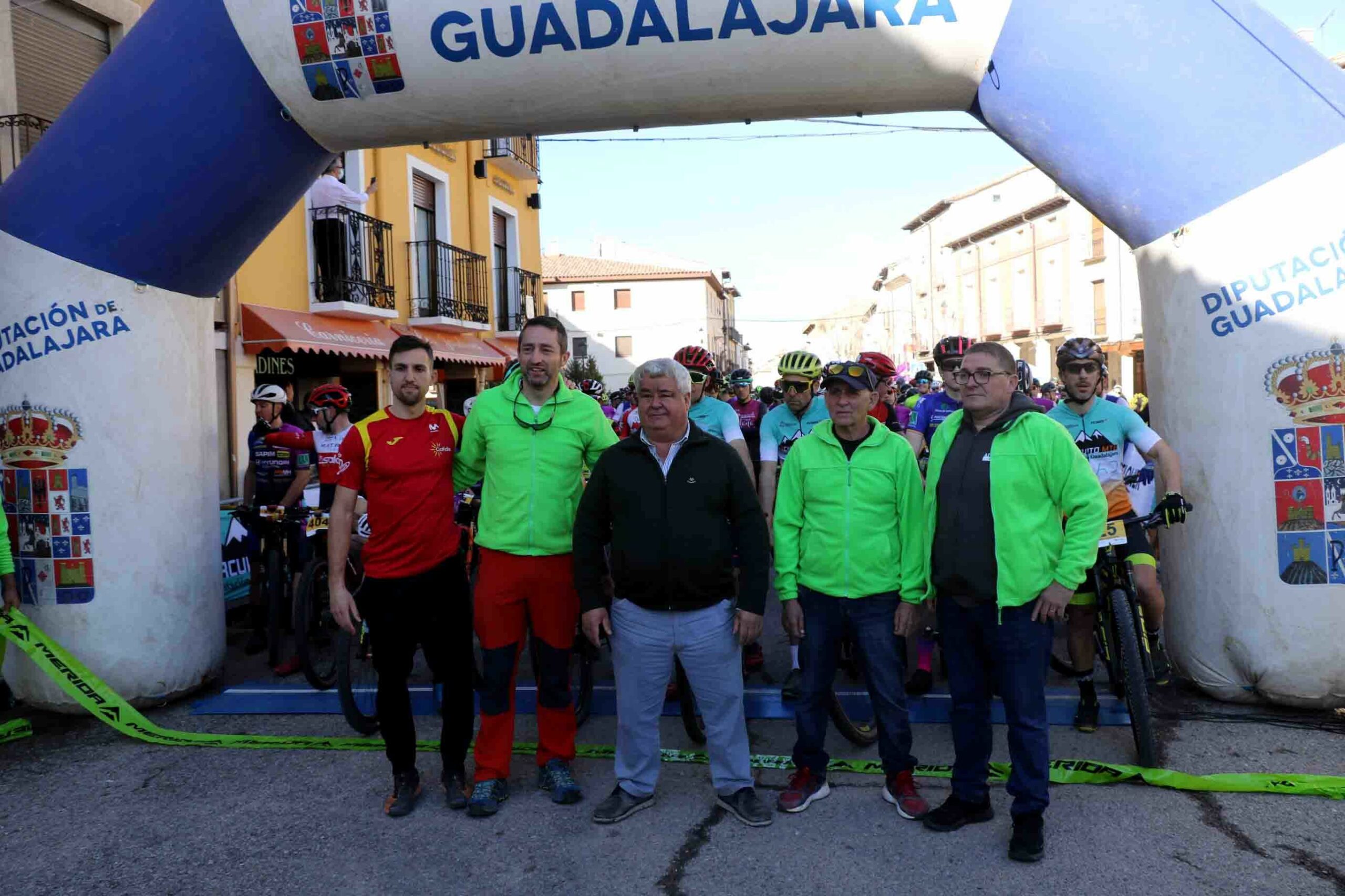 Un imperial Javier Écija se impone en el XII Encuentro MTB de Tendilla