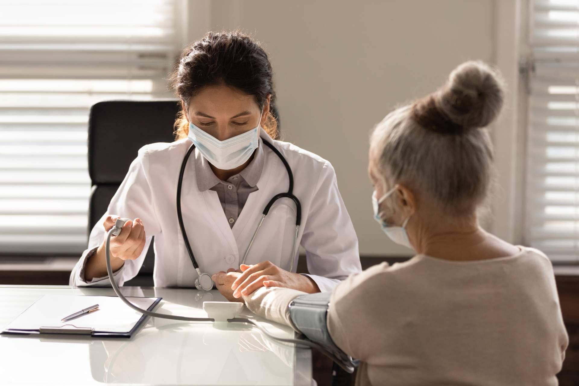 ¿Cómo afecta a la salud del corazón el colesterol bueno y colesterol malo?