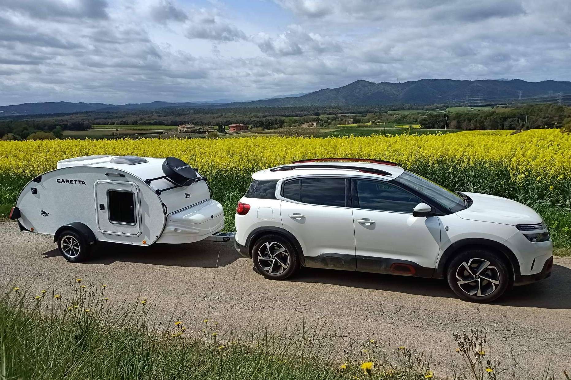Viajar en una minicaravana y sus ventajas