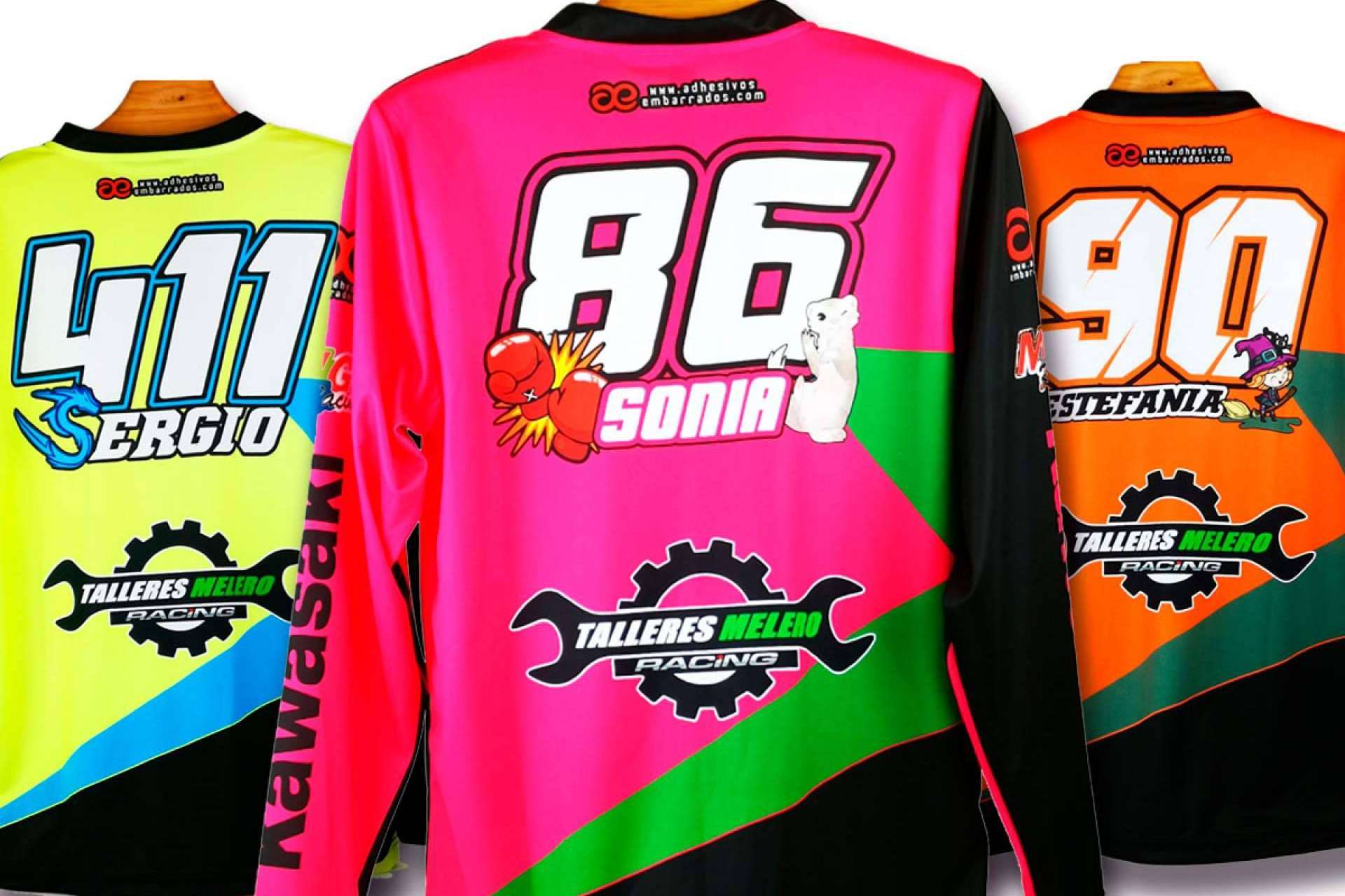 ADHESIVOSEMBARRADOS ofrece camisetas para motocross personalizadas