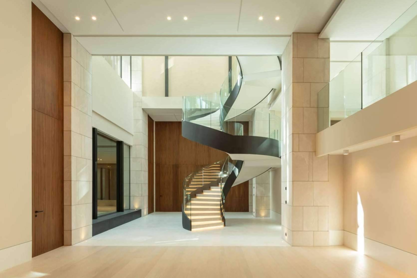 Los servicios de Zeuthen & Company, inmobiliaria experta en viviendas de lujo
