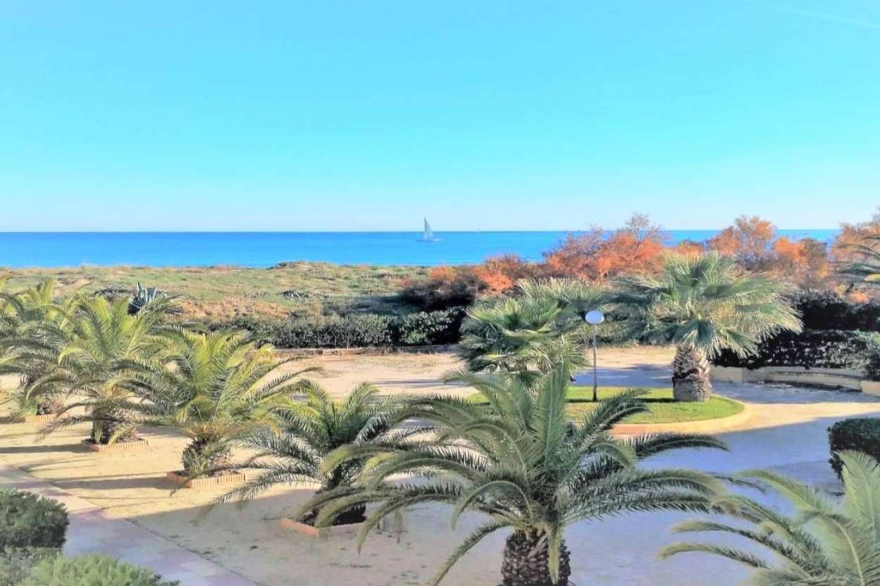 Adosado en playa de Oliva (Valencia), Residencial Olival