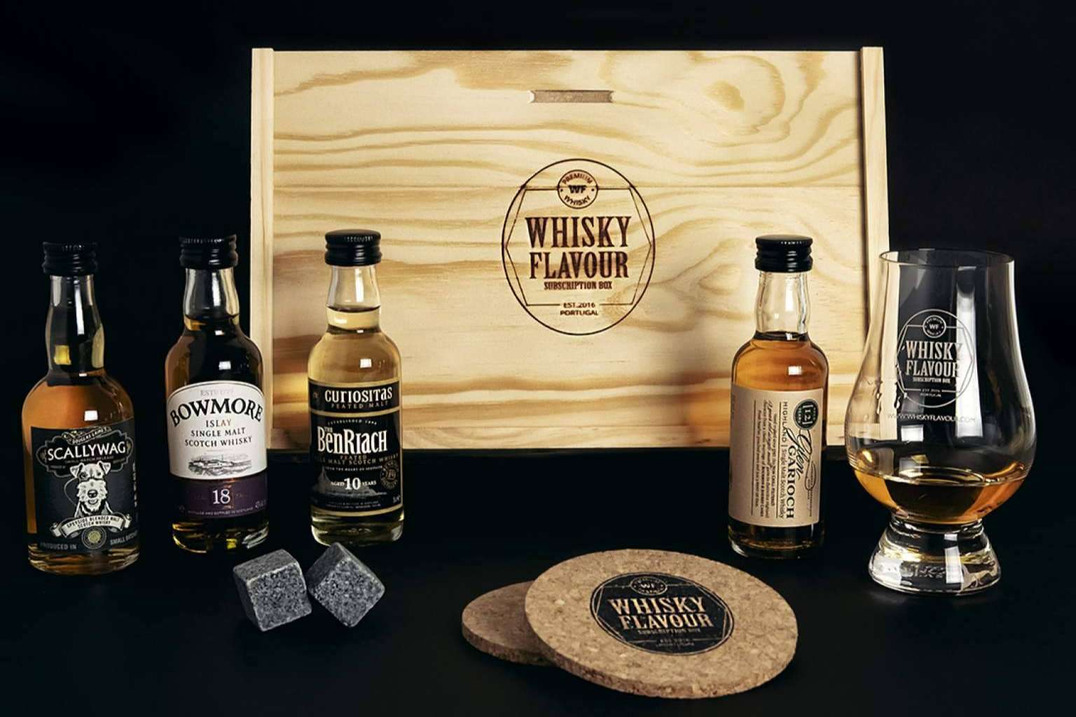 Según Whisky Flavour, ¿cuál es el mejor whisky y con qué se debe combinar?