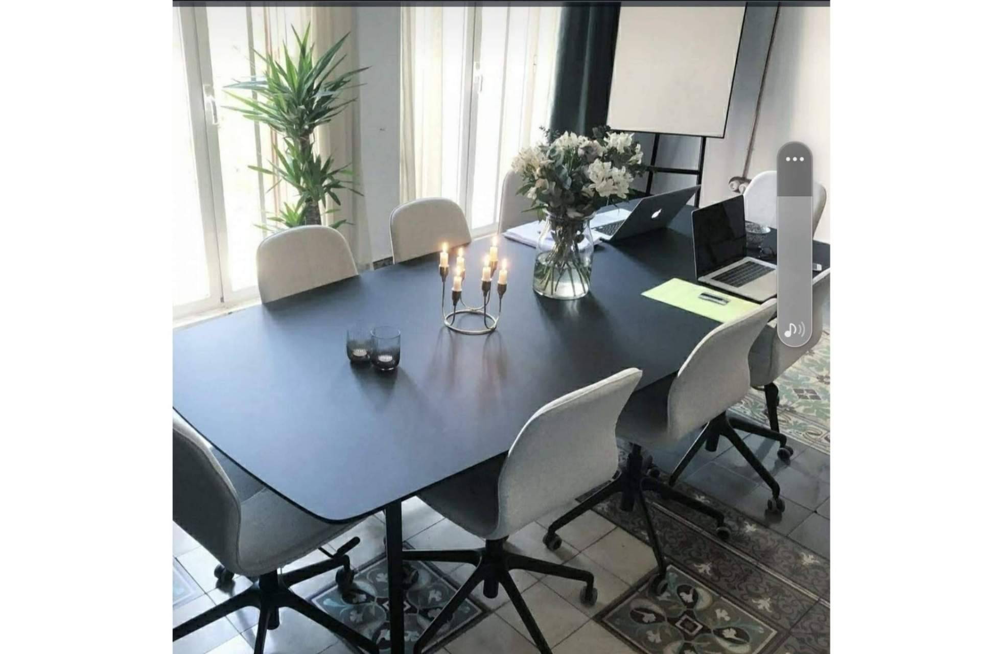 Combinar el trabajo y las vacaciones gracias a un coworking en Palma de Mallorca, Palmapolitan