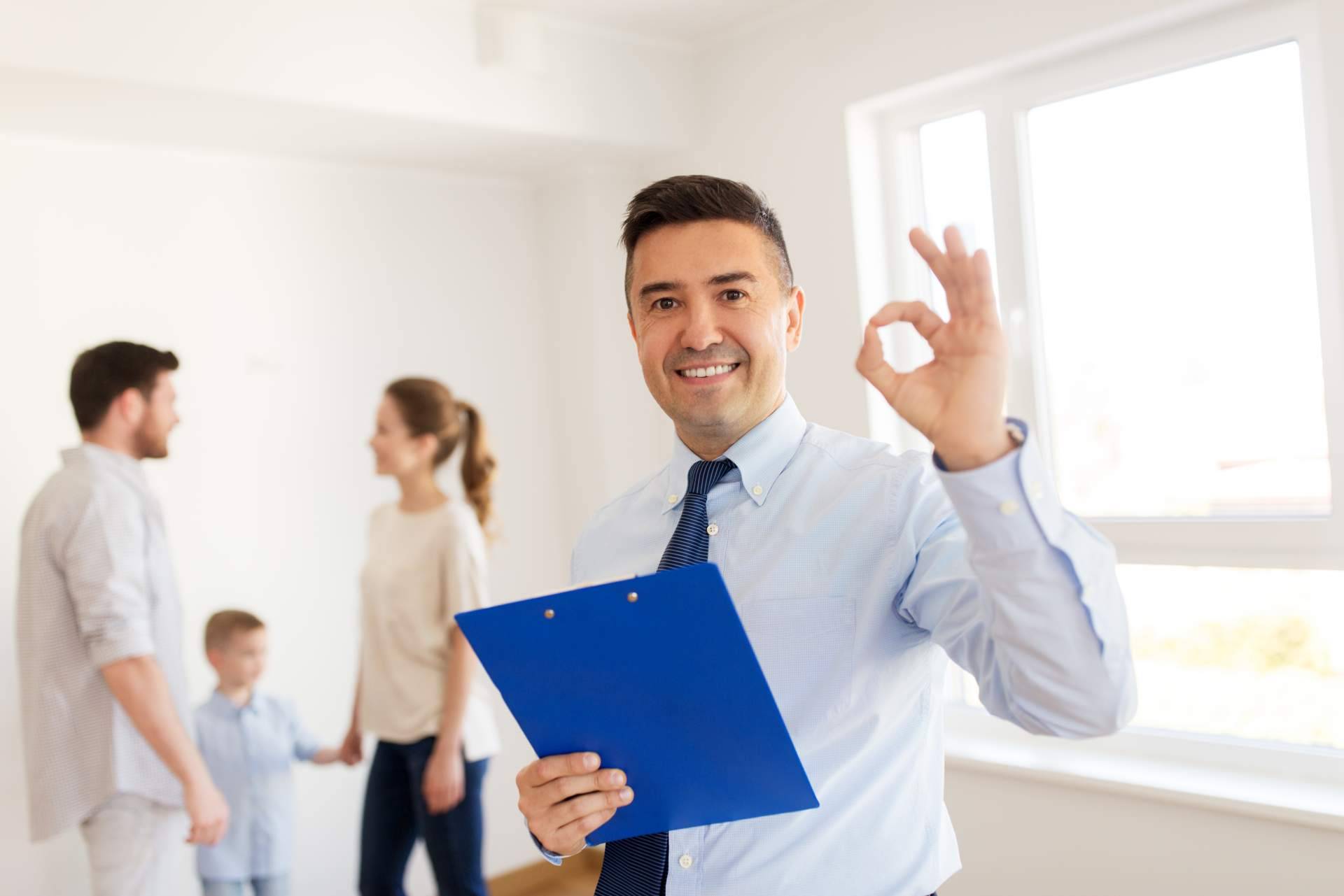 Solicitar ayuda a un agente inmobiliario de D&A Inmobiliaria para escoger dónde vivir en la Costa del Sol