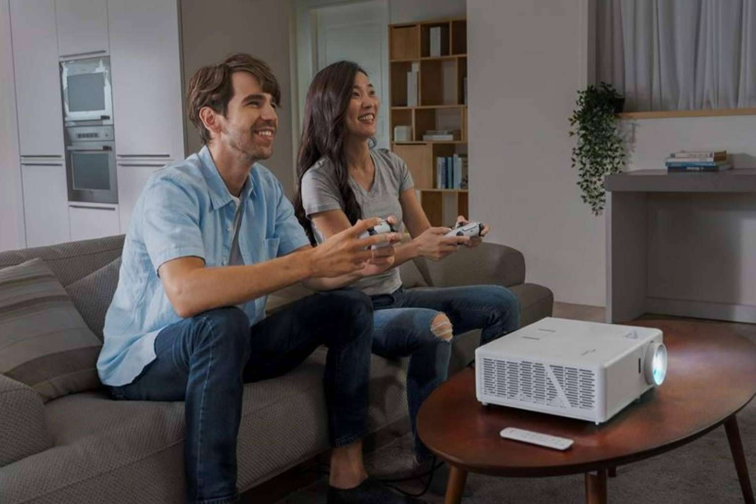 Últimas tecnologías de proyectores para ver cine, series, deportes o jugar a videojuegos en casa