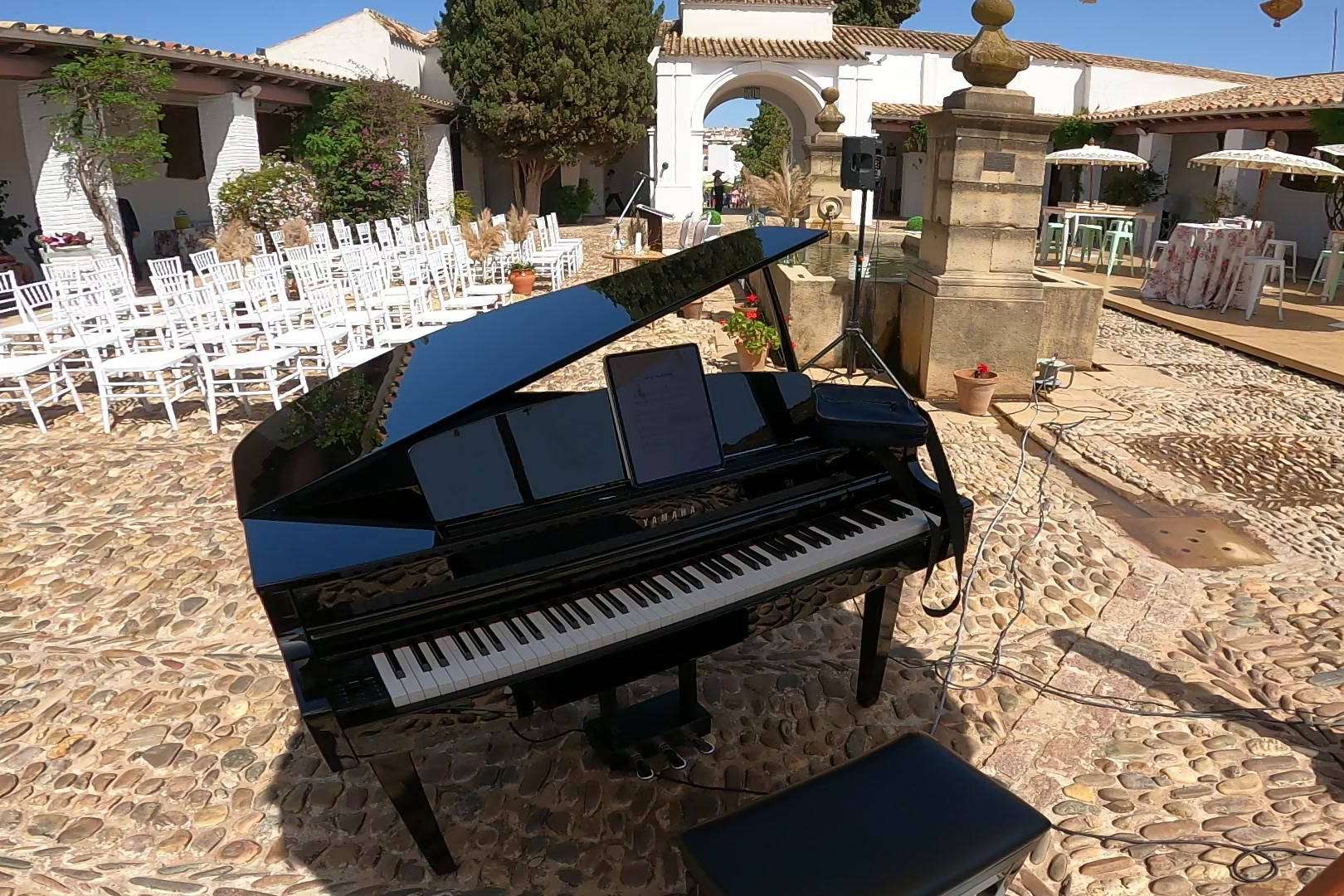 Piano Para Eventos pone a disposición de sus clientes las mejores canciones para bodas