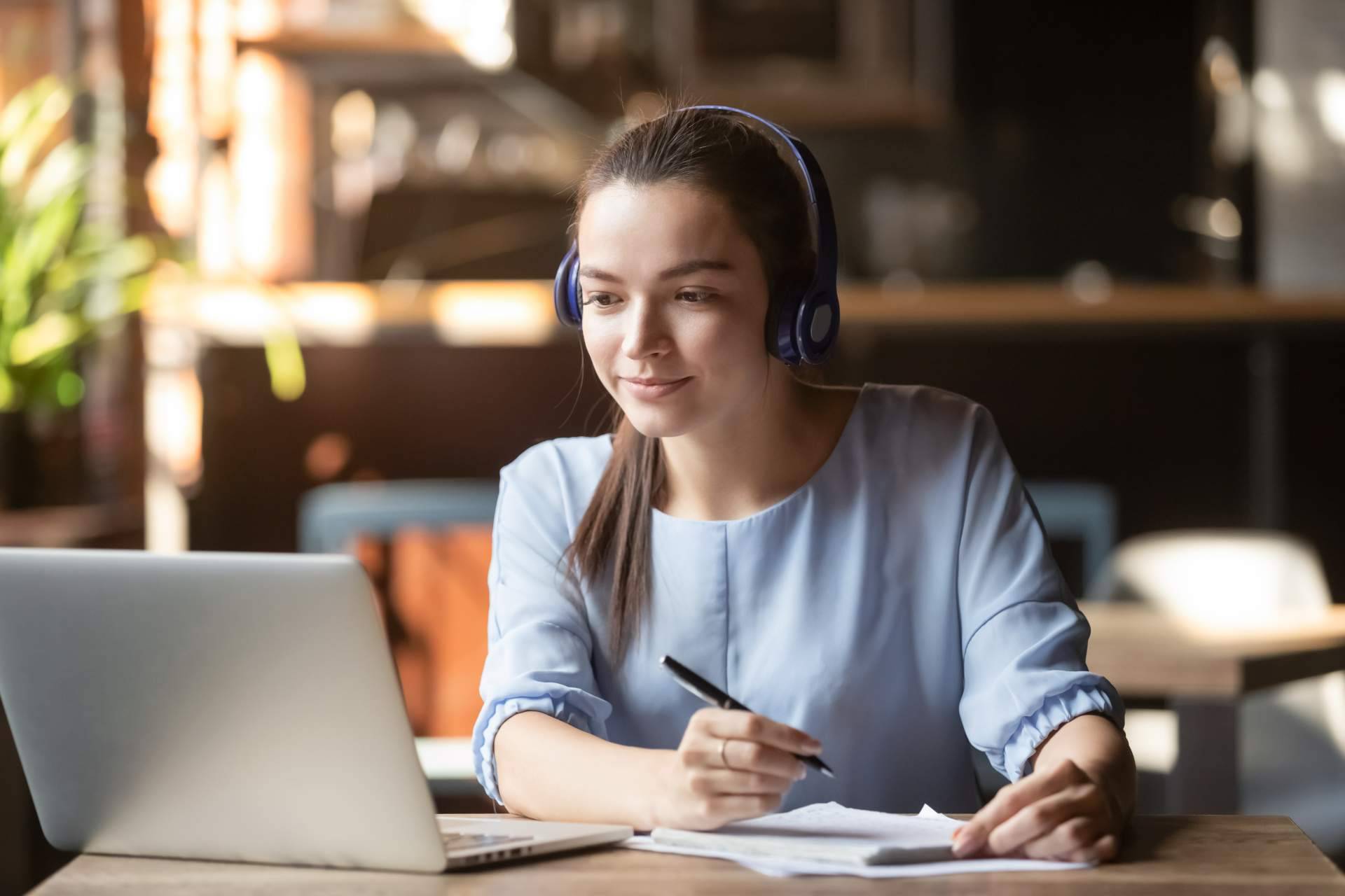 Learn Hot English ayuda a las empresas a adaptarse en el mercado actualizado actual