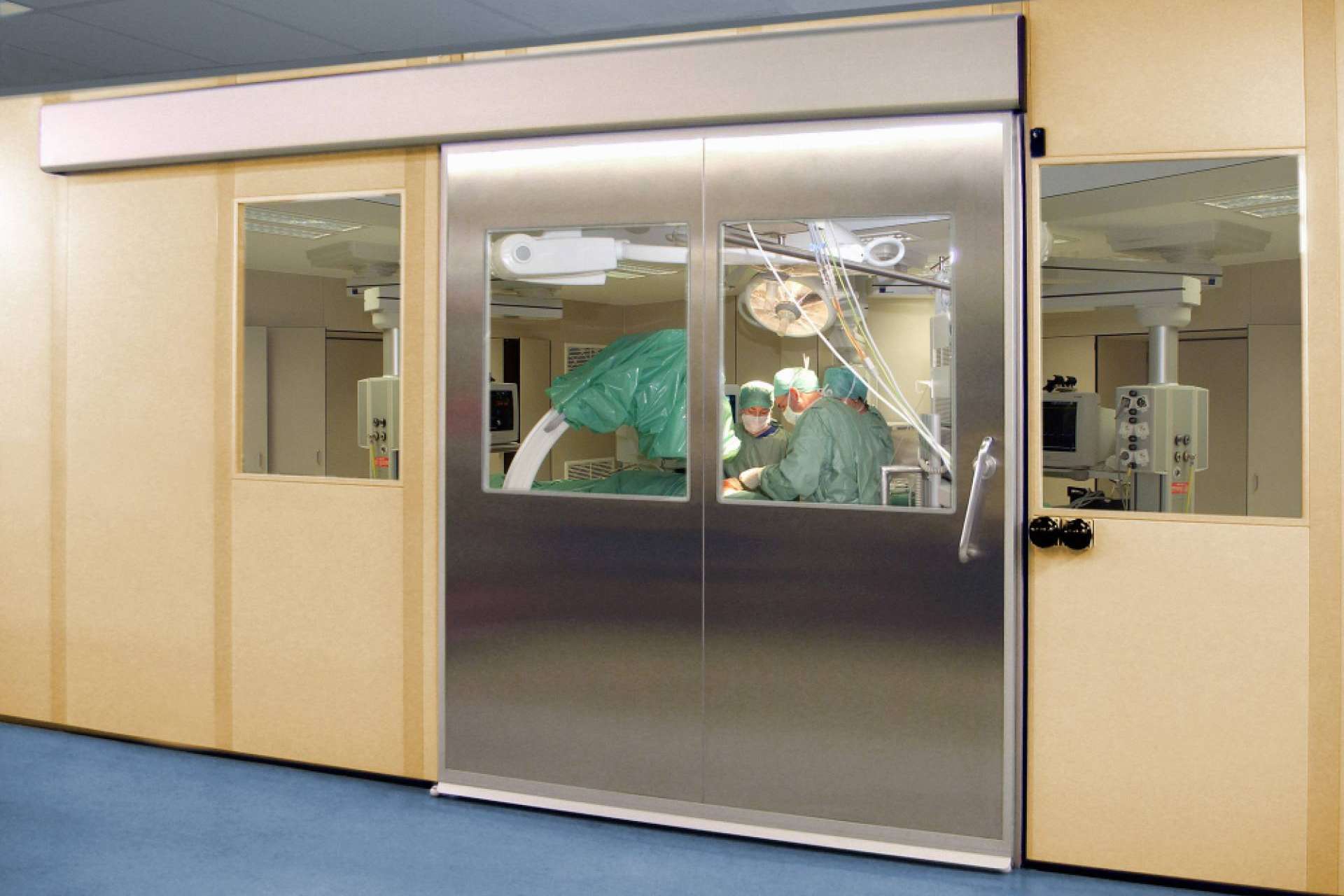 Sector sanitario, ASSA ABLOY dispone de puertas automáticas, peatonales e industriales