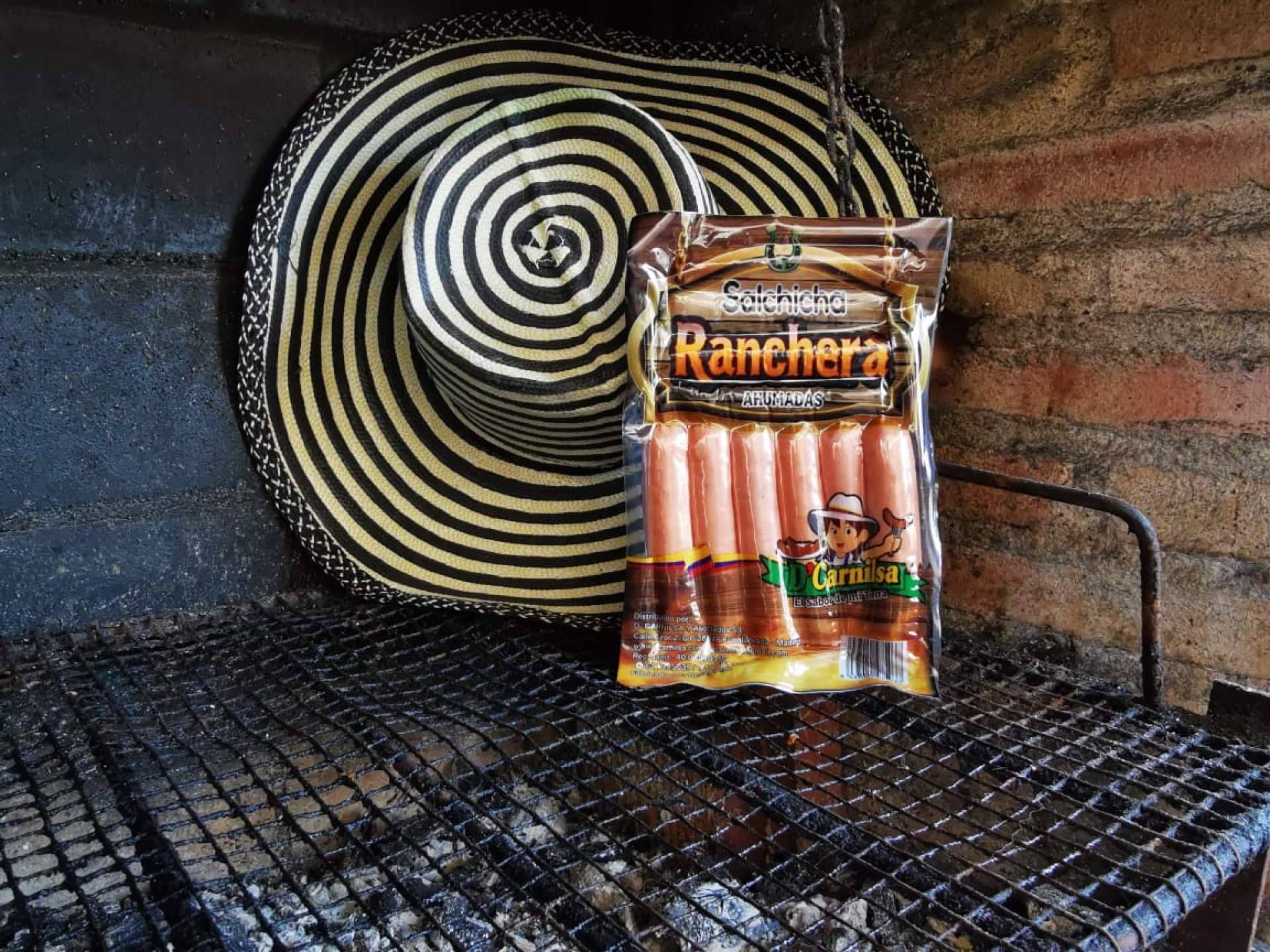 El origen de la salchicha ranchera que comercializa D'Carnilsa
