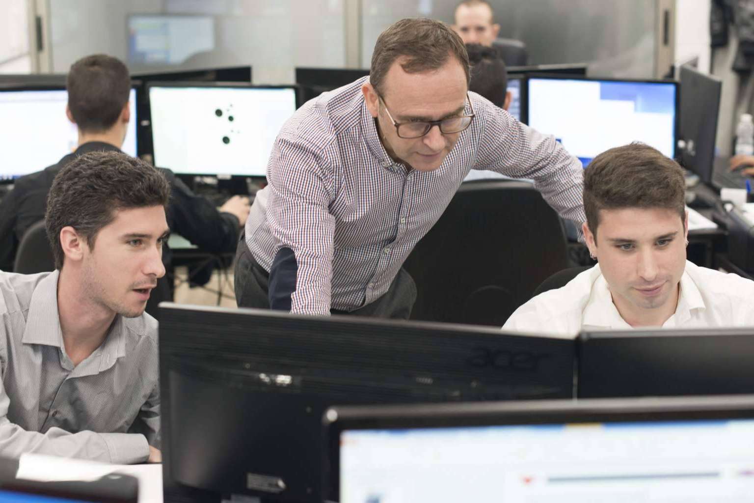 Campus-auto es la plataforma que cuenta con el plan de estudios integral de los ciclos formativos y cursos de especialización, vinculados a la automoción y al mantenimiento y reparación de vehículos