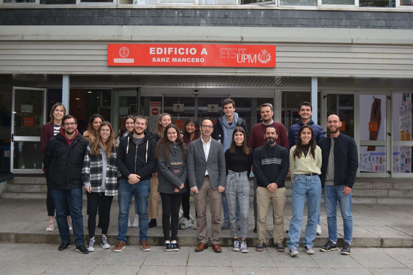 ‘Digitaliza tu pueblo’ selecciona los mejores proyectos de los estudiantes preuniversitarios