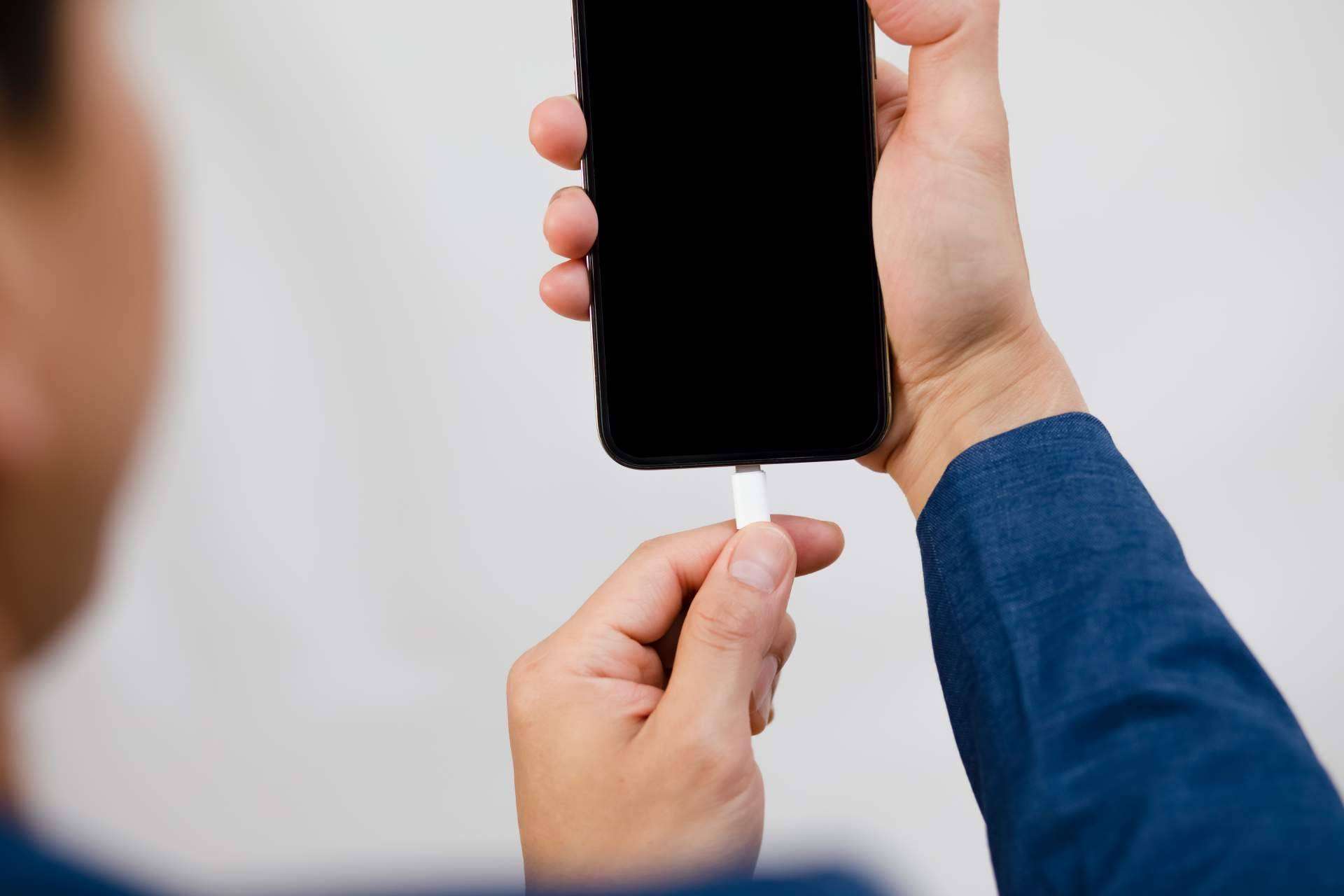 ¿Cómo reparar una batería de iPhone? Reparar Ordenadores