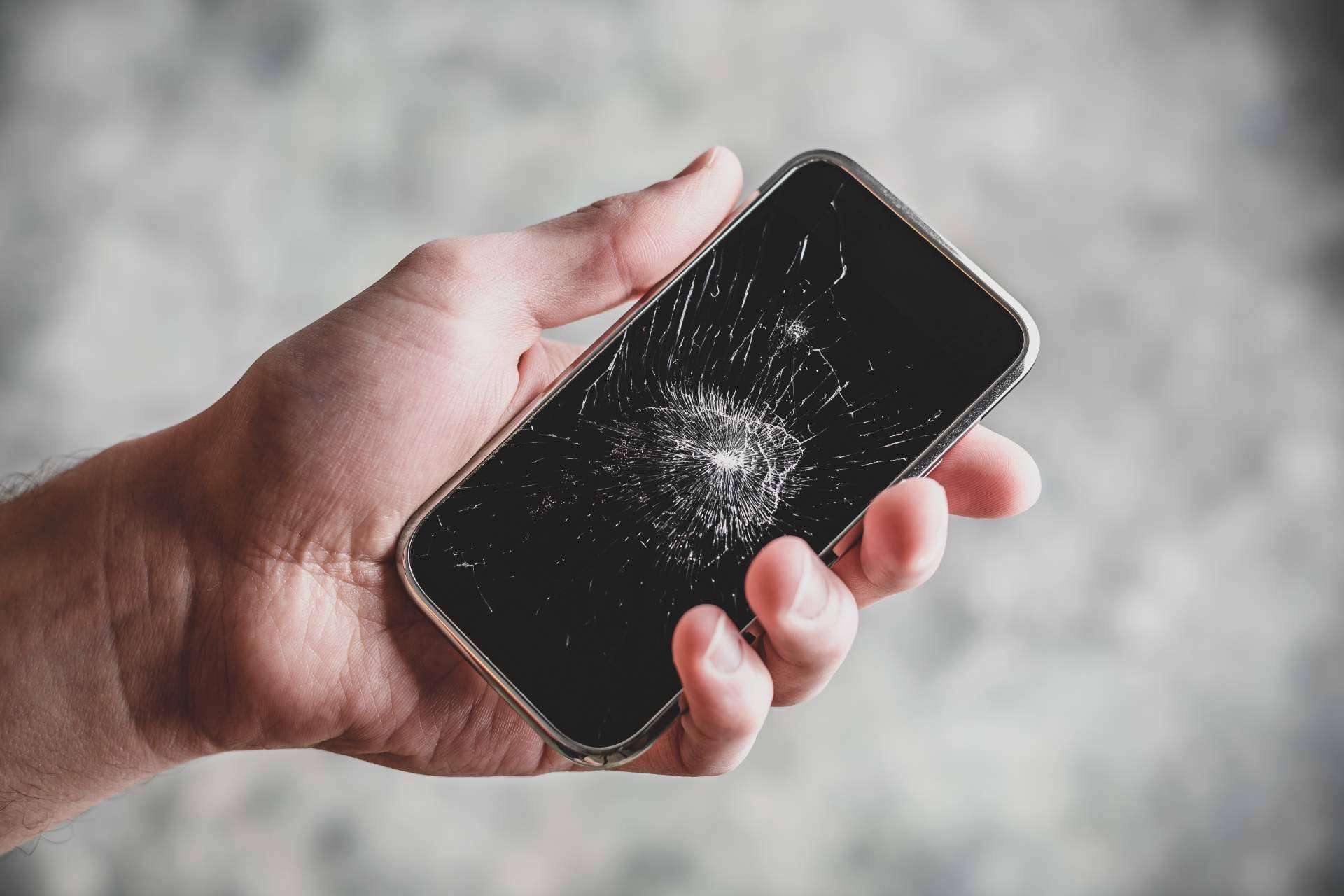 ¿Por qué las pantallas de iPhone deben ser reparadas por profesionales?, por Reparar Ordenadores