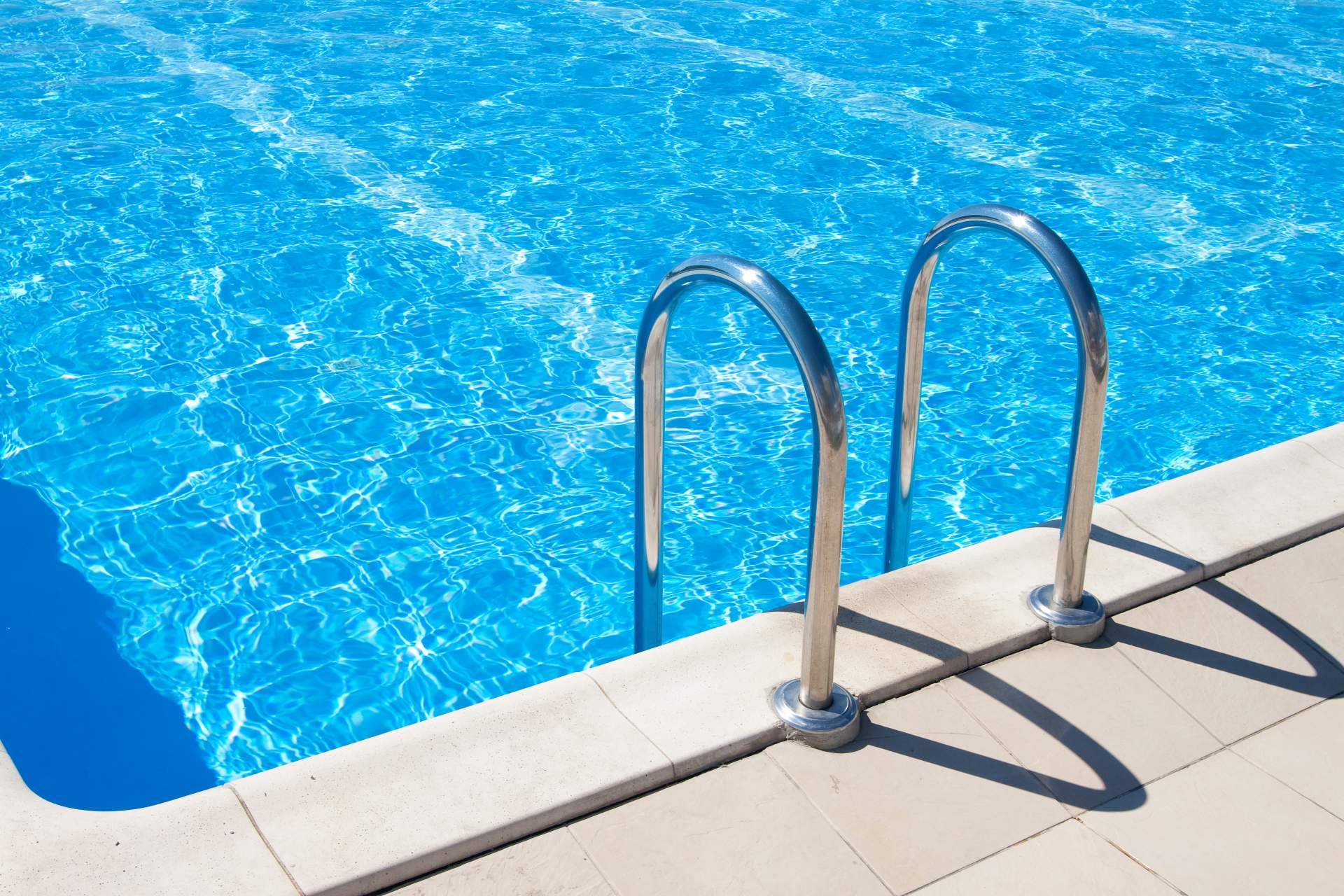 Comprar limpiafondos eléctricos para piscina en Swimhome