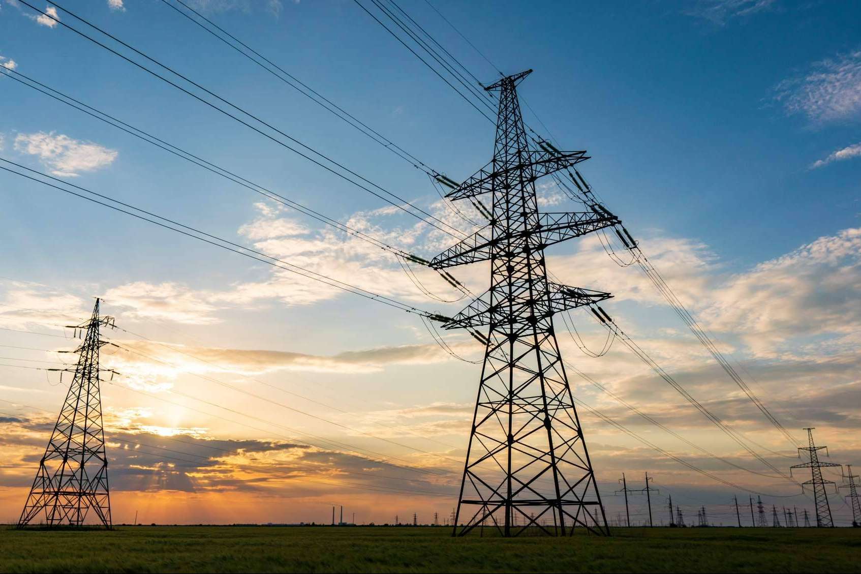 La forma de elegir tarifas de luz y gas competitivas para el hogar y pequeños negocios