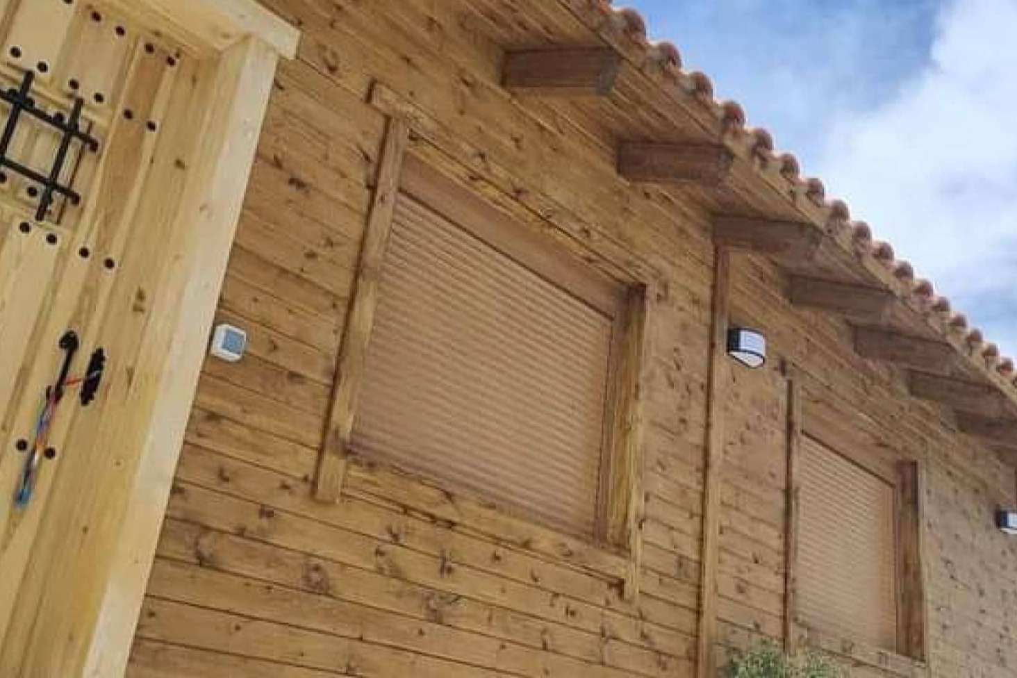 Fabricación de ventanas de PVC resistentes y asequibles por parte de Ventanas del Mader